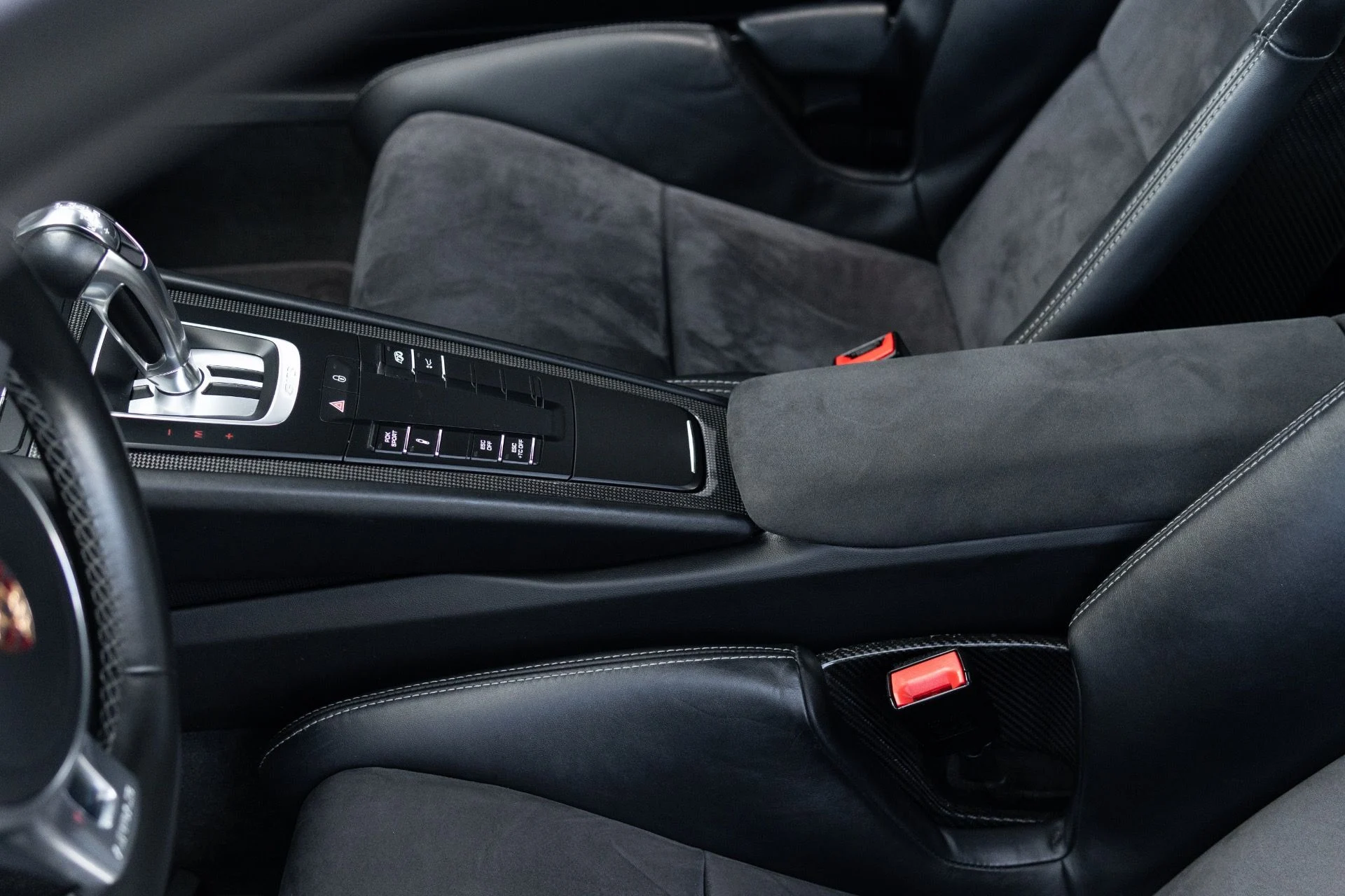 mph034_865772077_Used_2015_Porsche_911_GT_3_1766771055_860eda37af