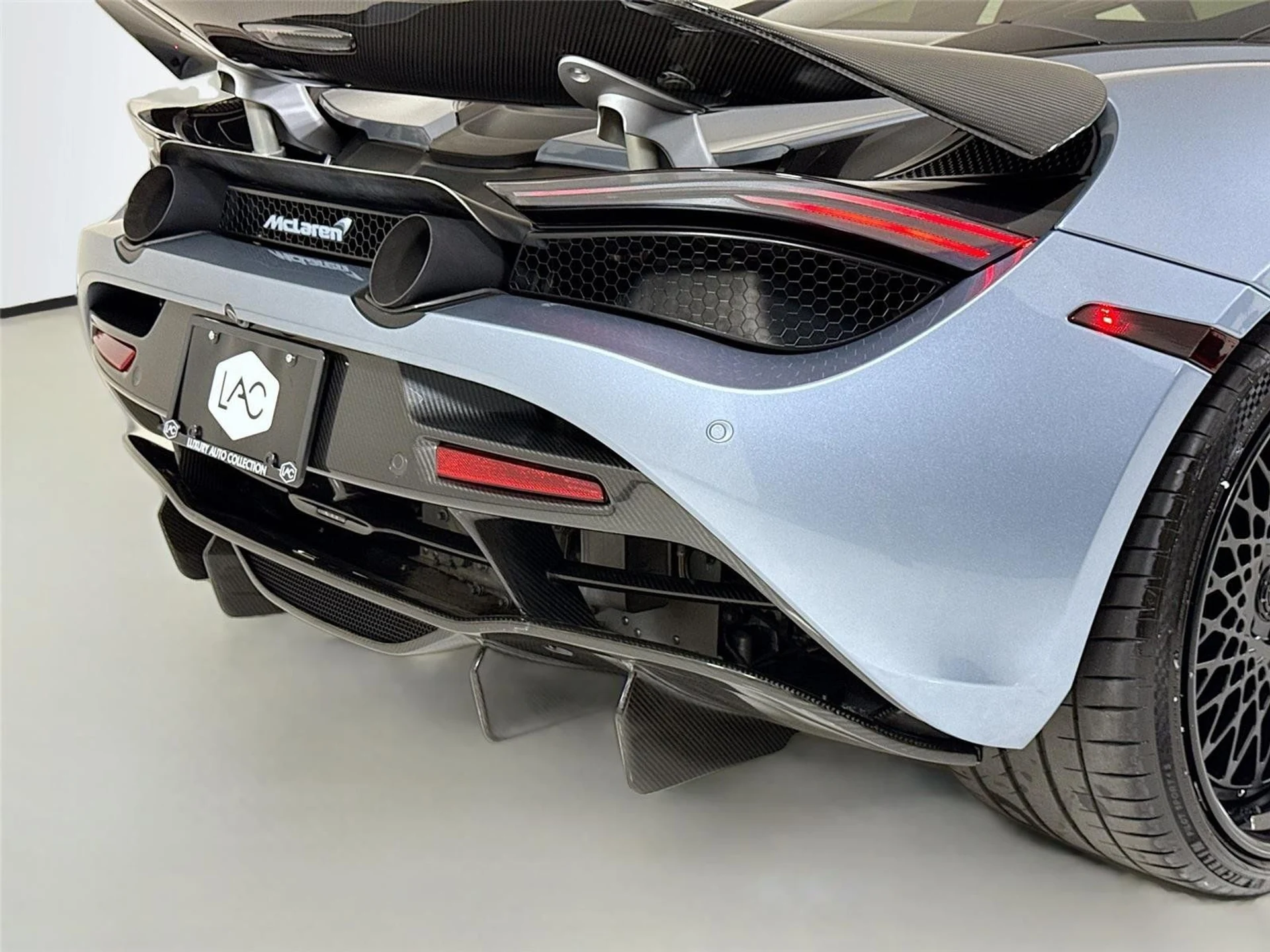 mph034_869691532_25e8e02a49cf36d23d4072f3e9049edf_ba5d2cdfb0