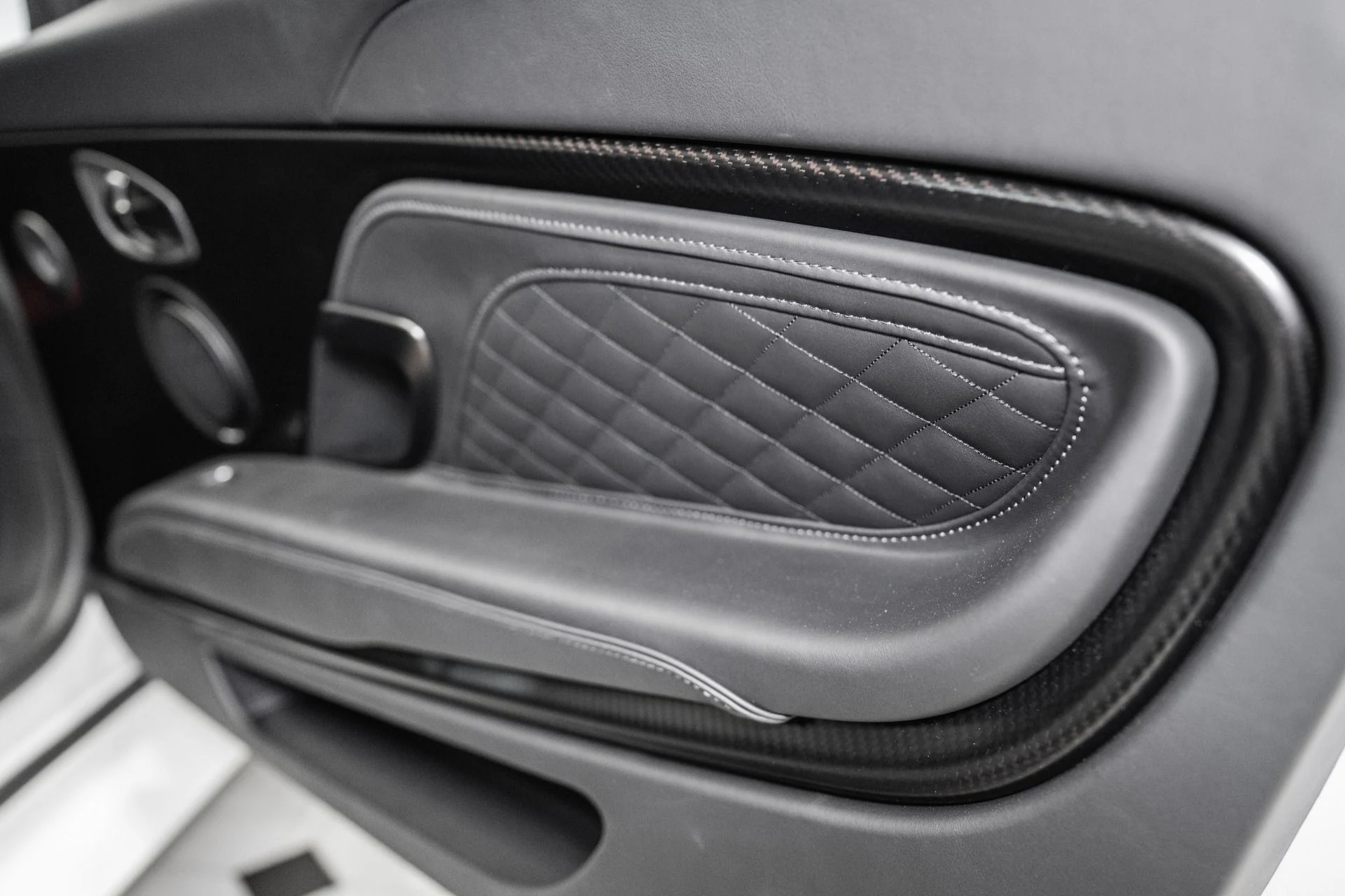 mph034_872339073_Used_2023_Aston_Martin_DBS_770_Ultimate_1778011376_9f98850cc1