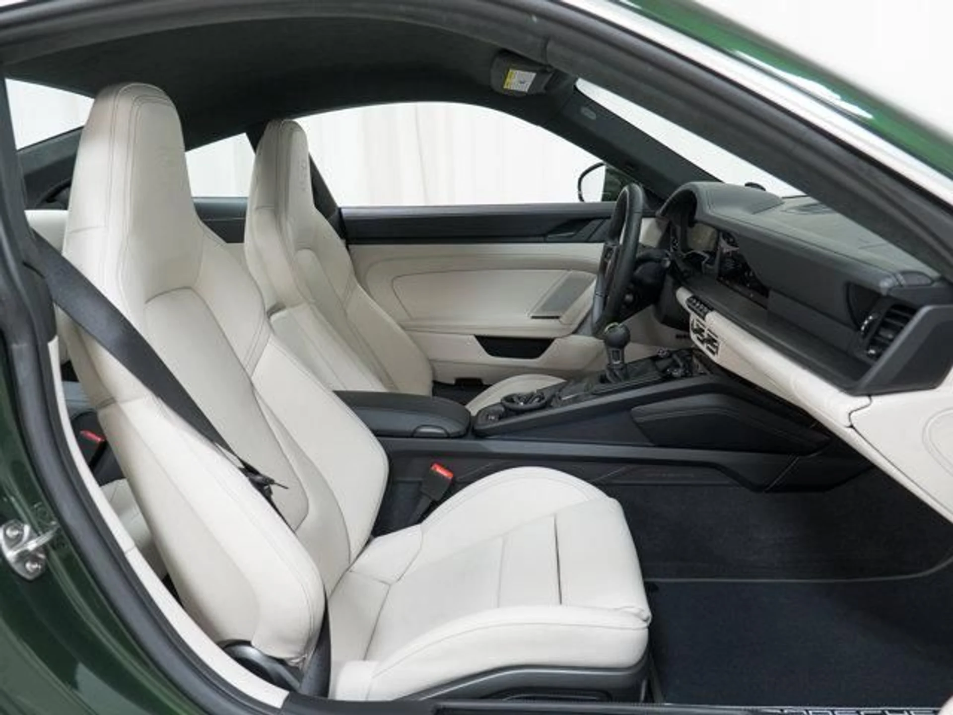 mph034_88354910_eo_OZF_14_D69eo_6g_Pa6_A5_wi_V3_E_03f5f34a87