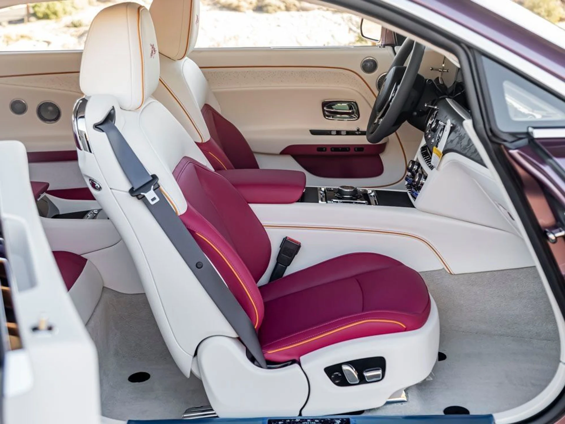 mph034_900464733_35_fd7e649d55