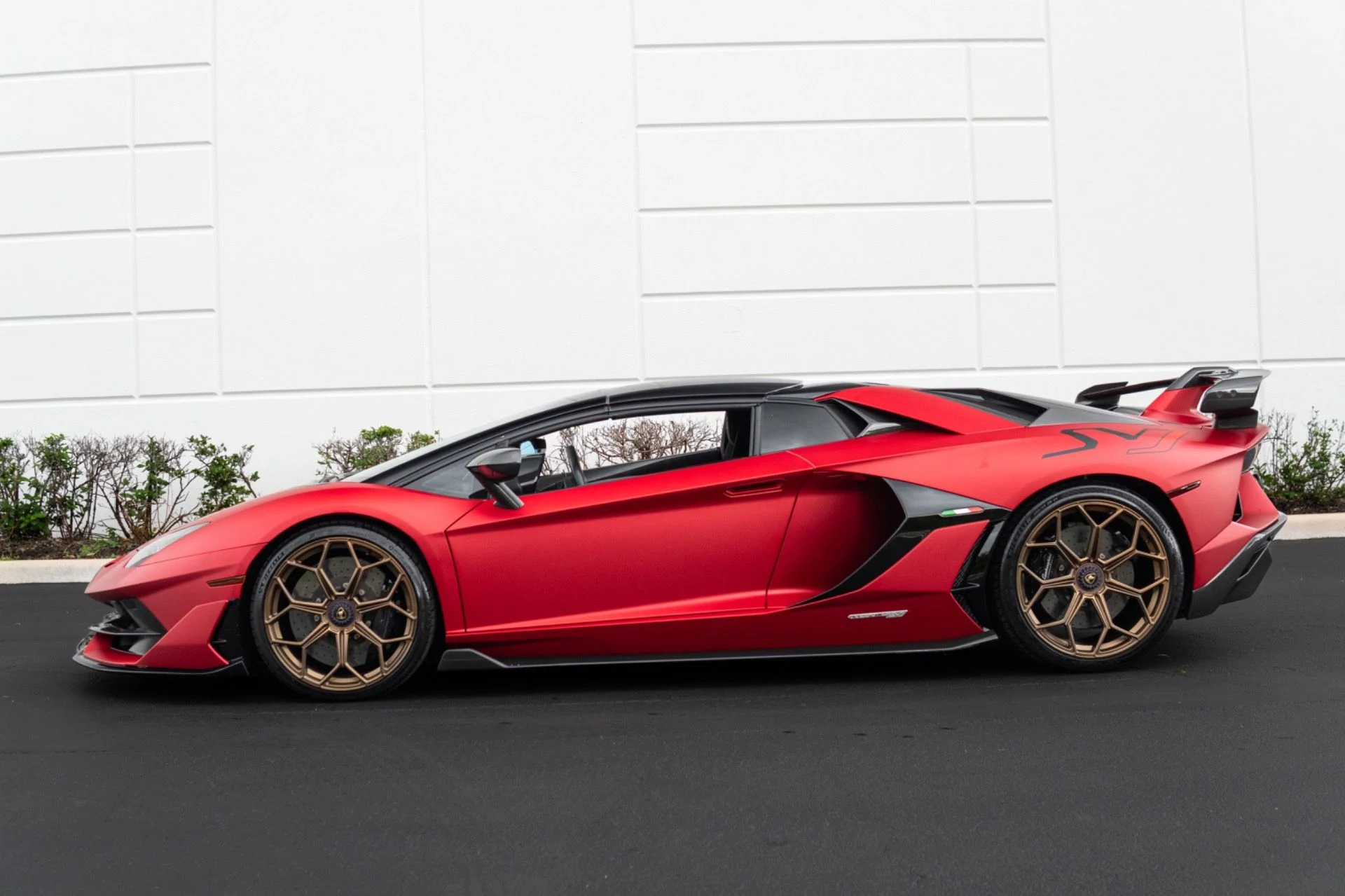 mph034_900497386_Used_2021_Lamborghini_Aventador_LP_770_4_SVJ_Roadster_1774062335_0ef99c3e10