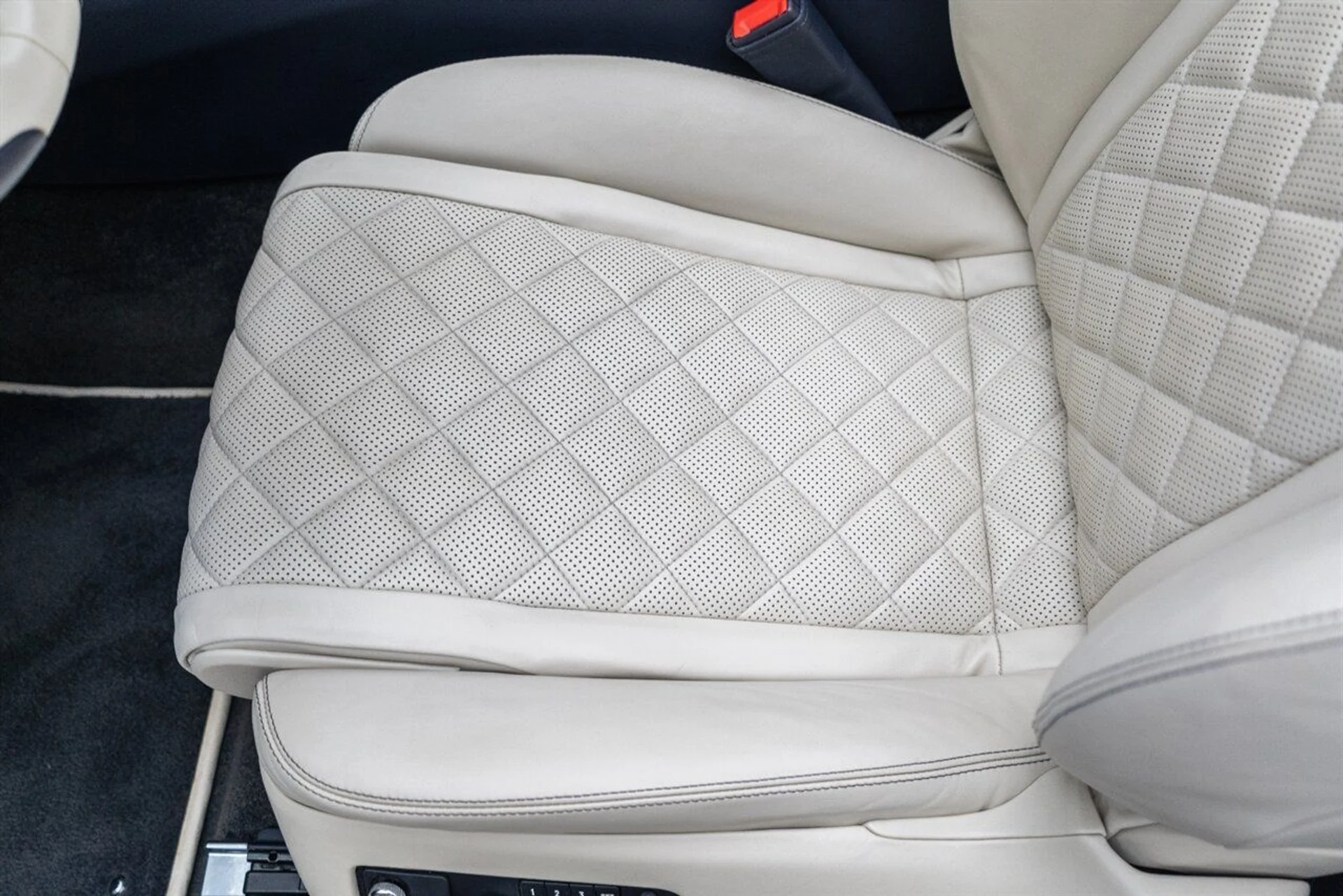 mph034_906666056_420b147f6f_1280_9c50898099