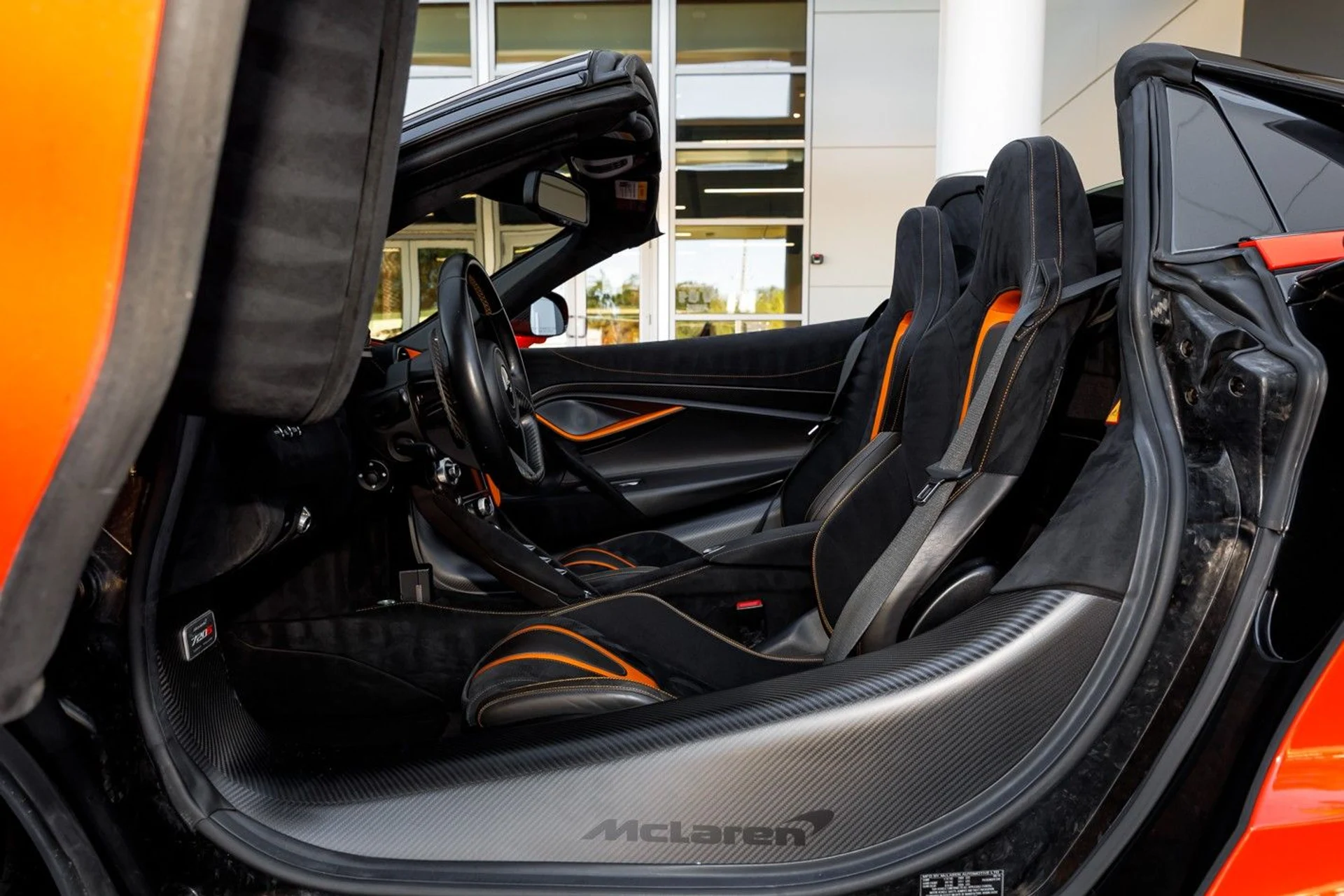 mph034_907116667_625_p35_l_c736cc418d