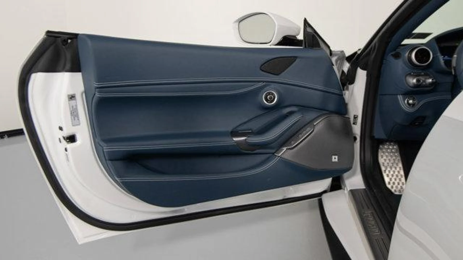 mph034_916249526_zg_Qlq_Uo_Di_Dc_Fzj_G_LMP_4_Vairee_U_0d1956508c