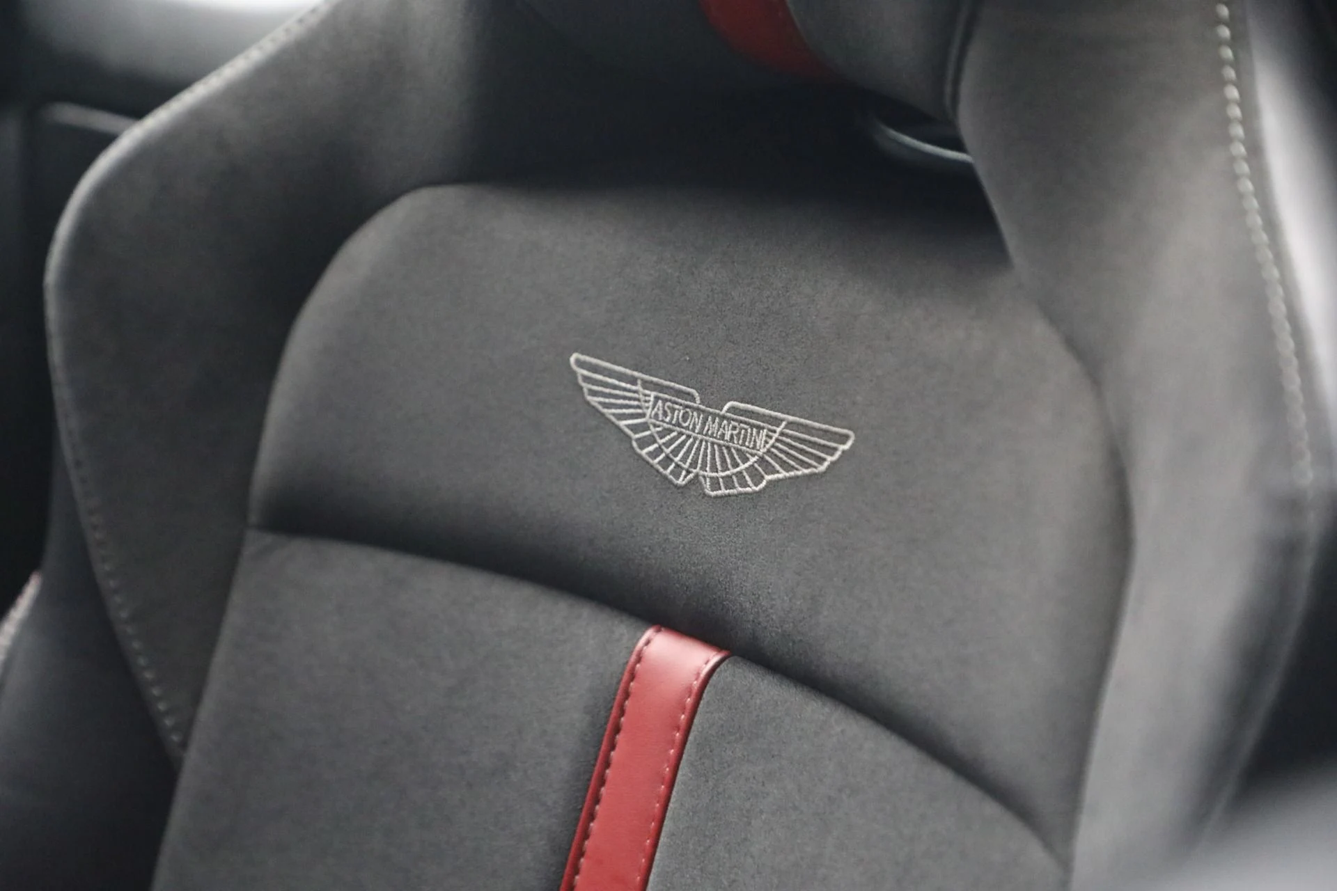 mph034_925856975_Used_2023_Aston_Martin_Vantage_F1_Edition_1784727117_647344fc09