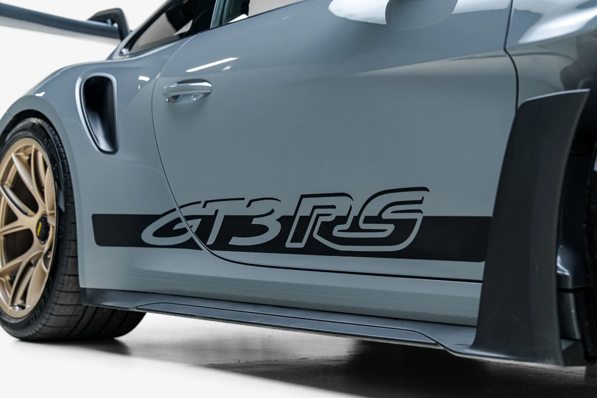 mph034_929842466_Used_2025_Porsche_911_GT_3_RS_1788469237_fc54e74335