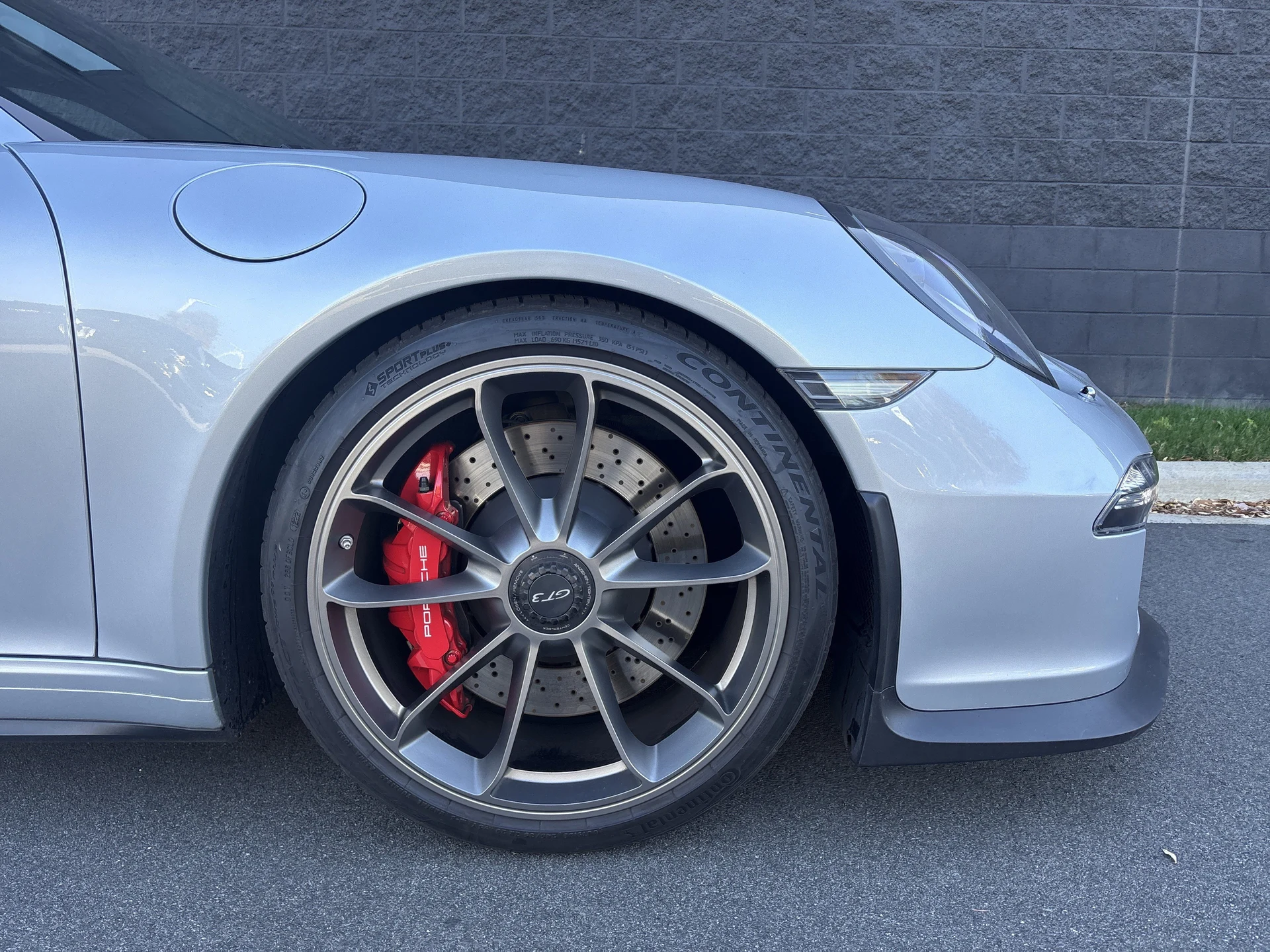 mph034_931903764_e2e8b114d34a49da8771c895e876cc61_4cd6181f3a