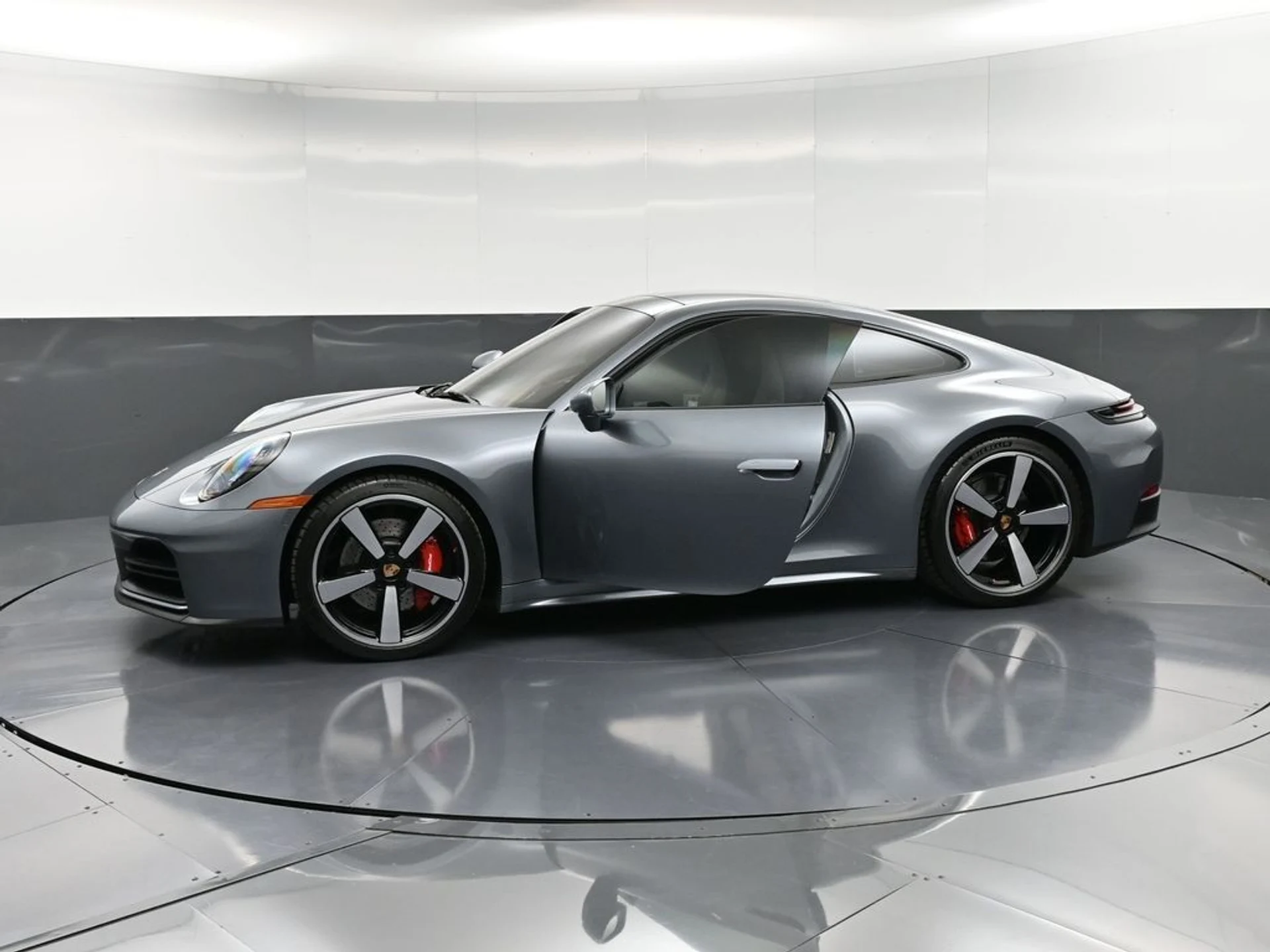 mph034_93567311_4ba72bac19708f5103709429380c2a8c_7726970d60