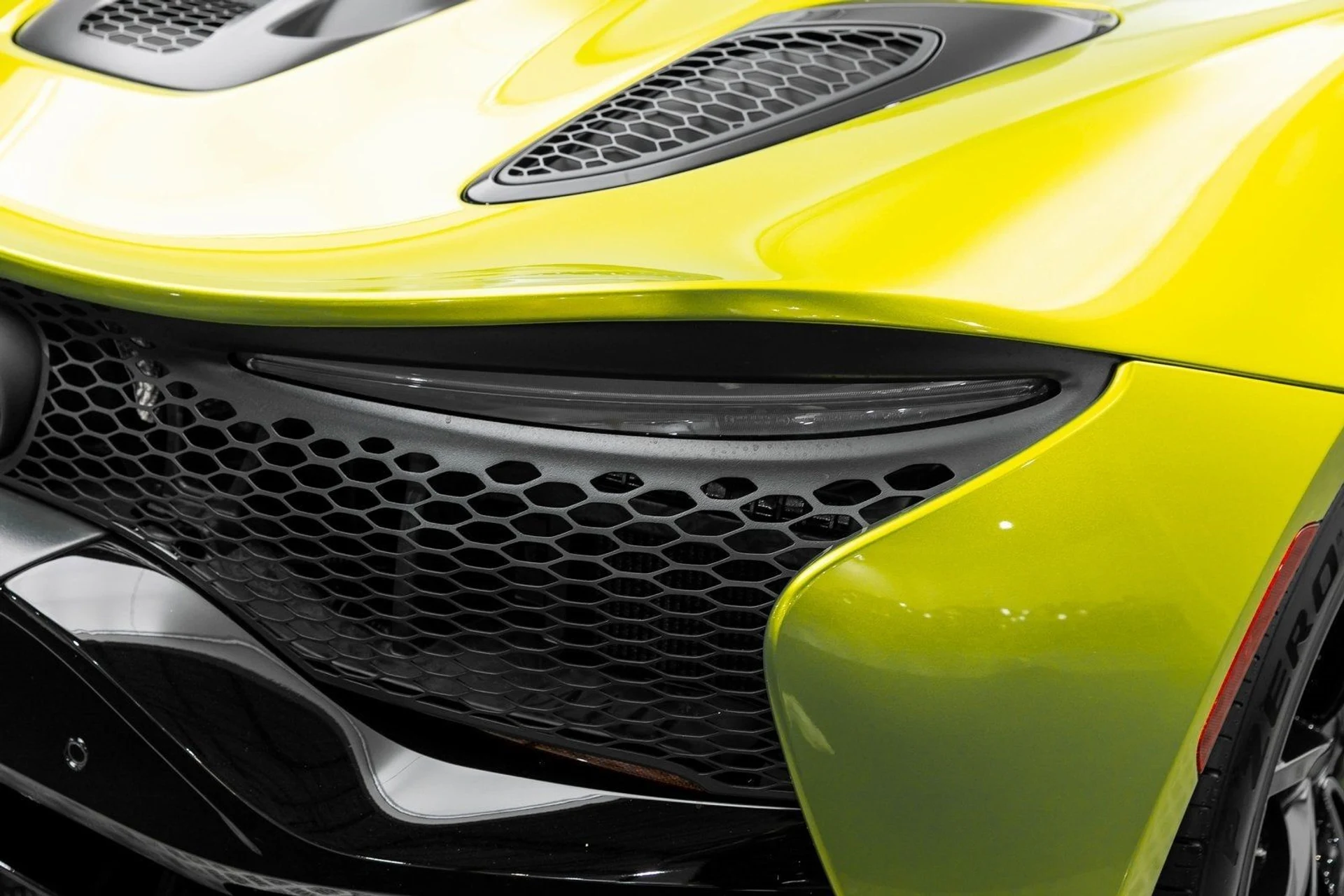 mph034_941721430_35_e791b10524