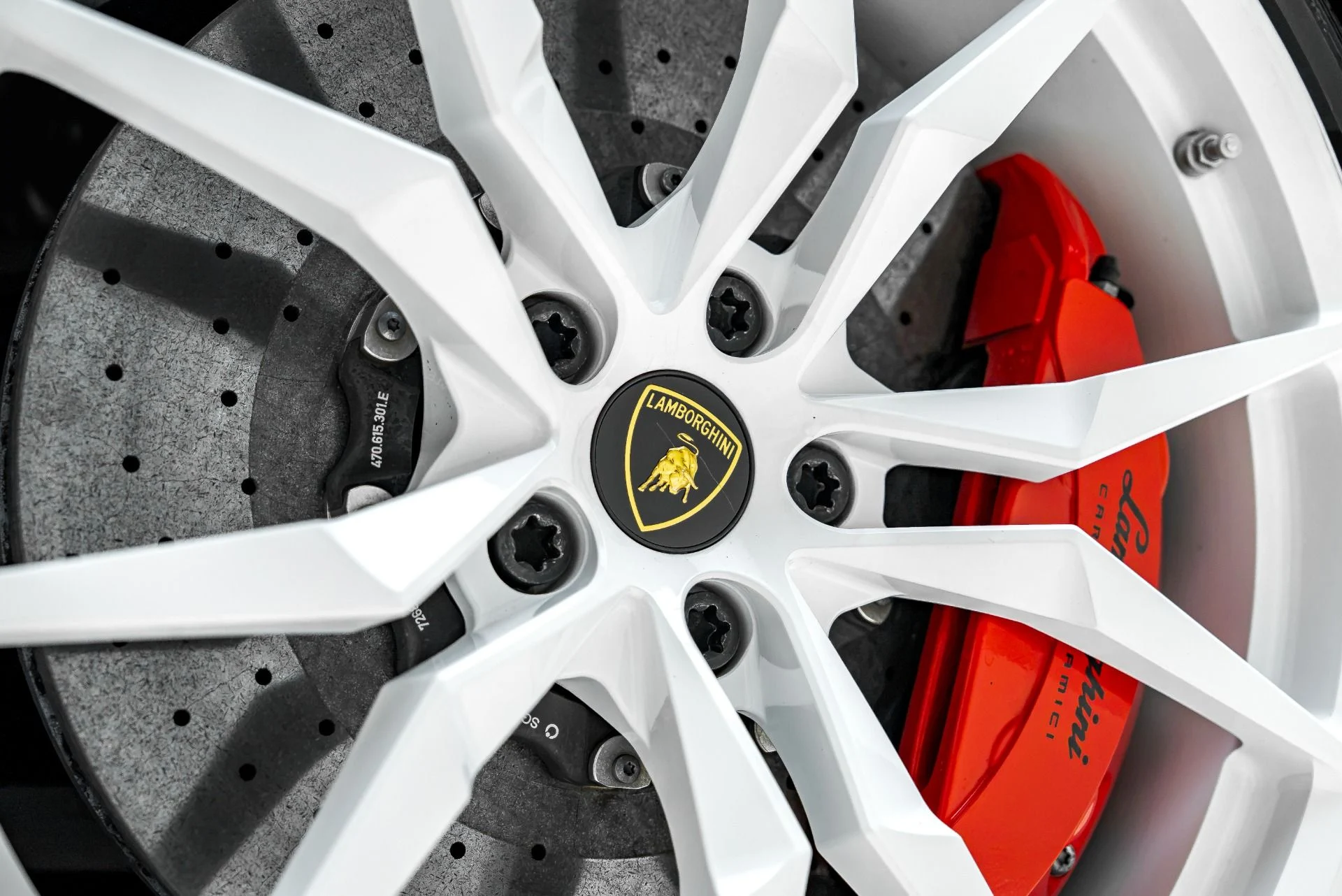 mph034_943561717_Used_2016_Lamborghini_Aventador_LP_700_4_1790099109_f2a6b73013