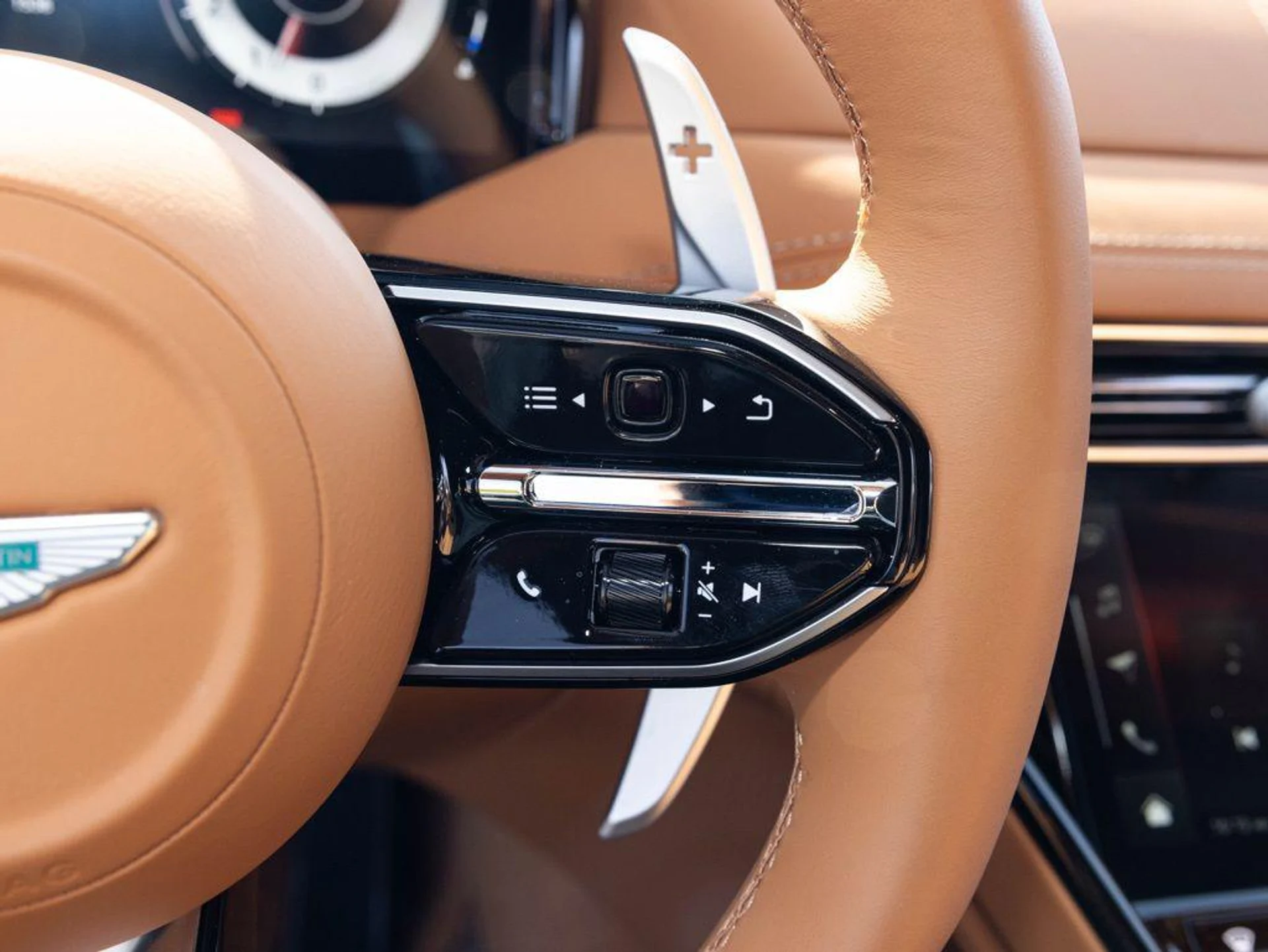 mph034_949651097_490082365_69739500a0290c7e6cdf607a_6259295fec