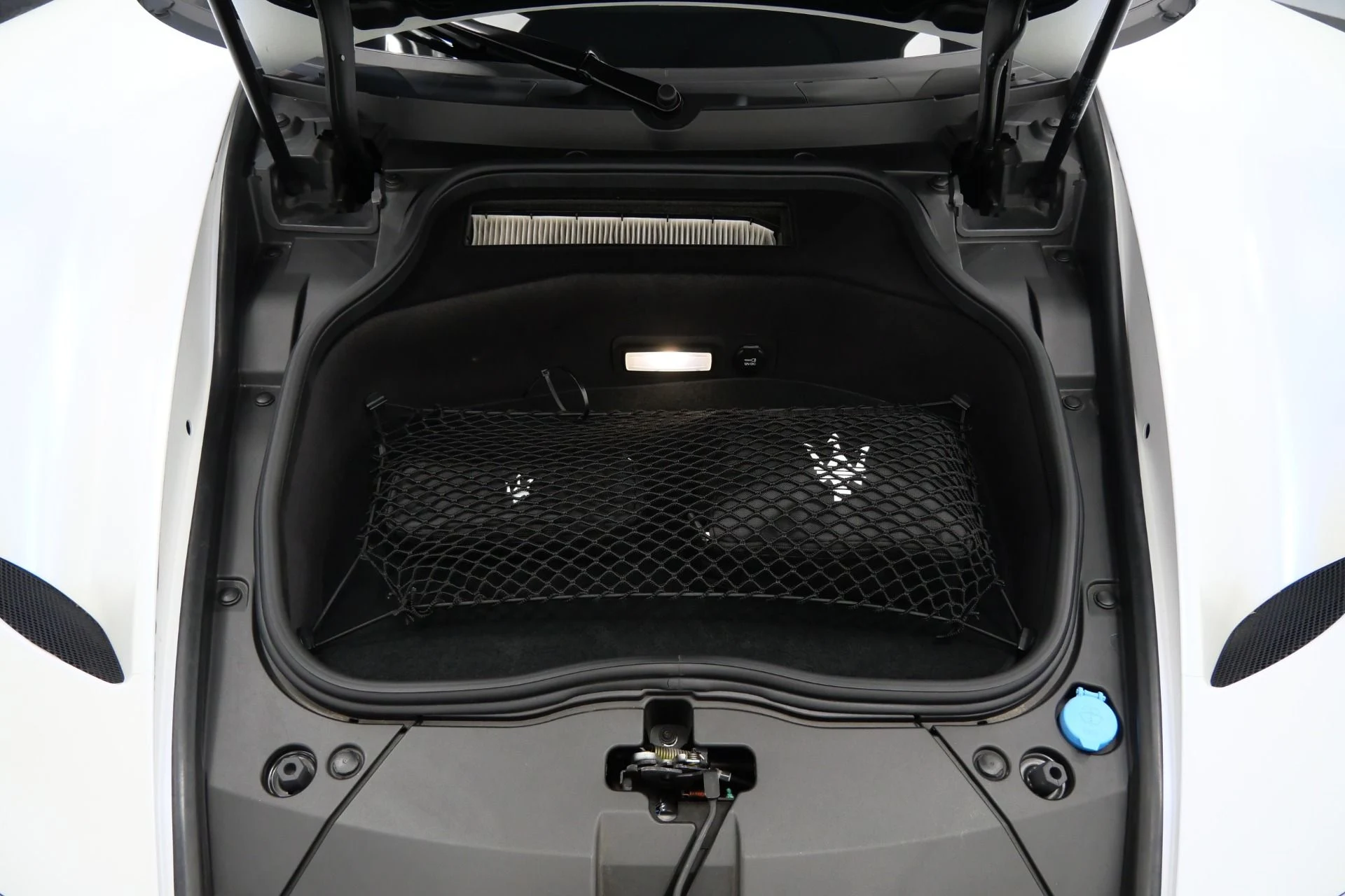 mph034_952842174_Used_2023_Maserati_MC_20_Factory_Matte_Paint_Extended_Leather_and_Alcantara_Interior_1773426642_5906514735