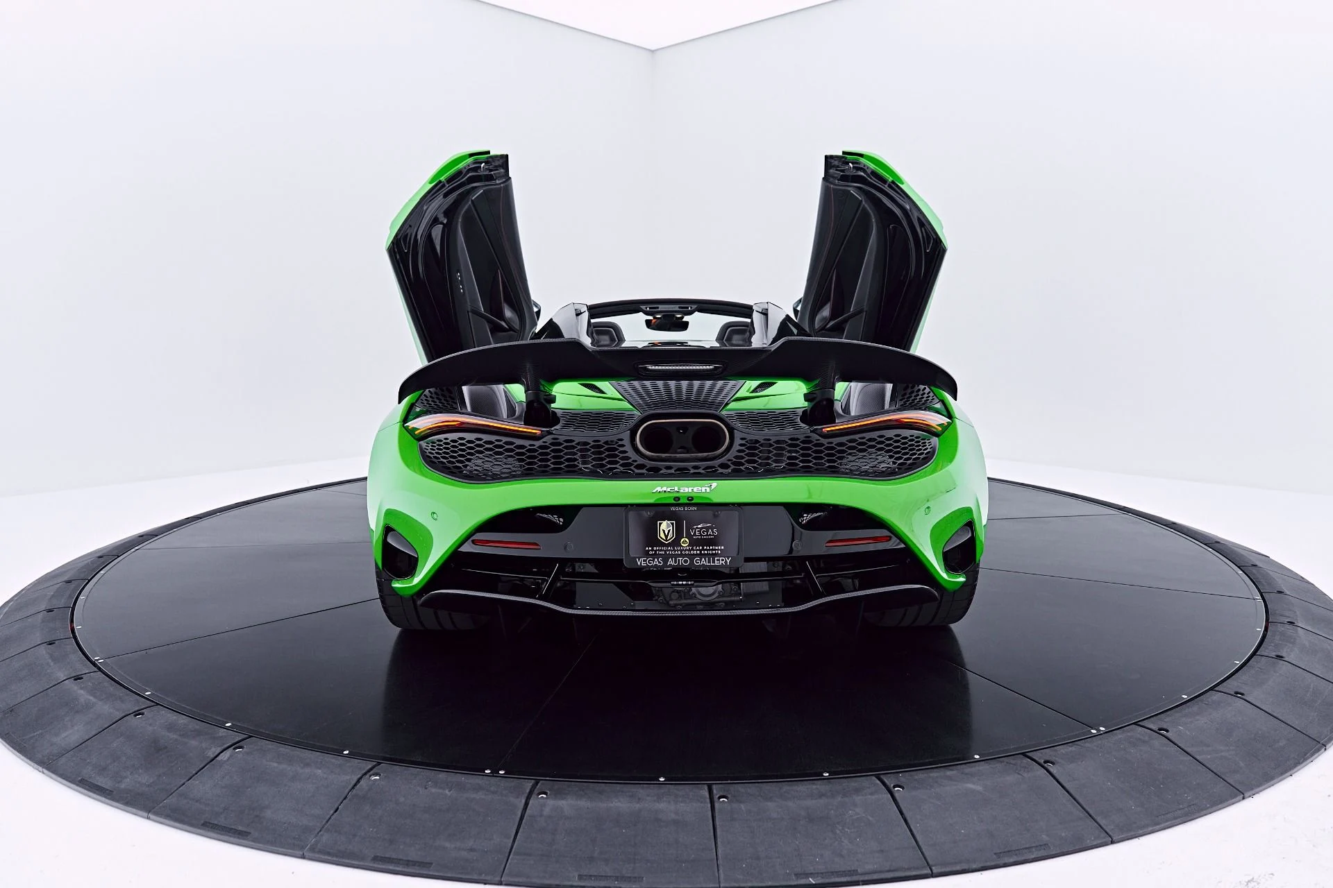 mph034_955153046_Used_2025_Mc_Laren_750_S_1784081715_08c14c14e7
