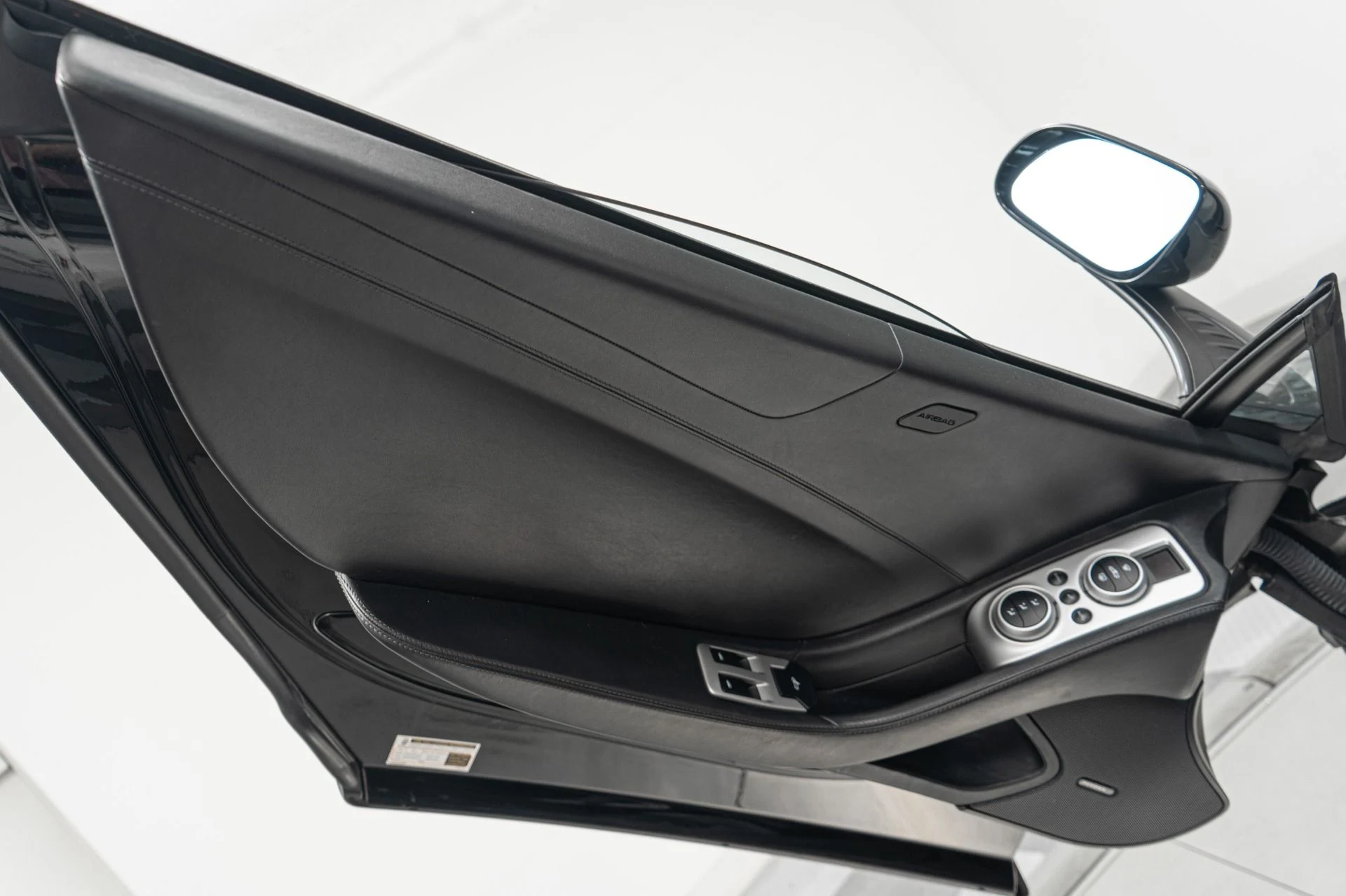 mph034_9607236_Used_2013_Mc_Laren_MP_4_12_C_Spider_Low_Miles_Super_Lightweight_Wheels_Stealth_Pack_1758231288_d04df97950