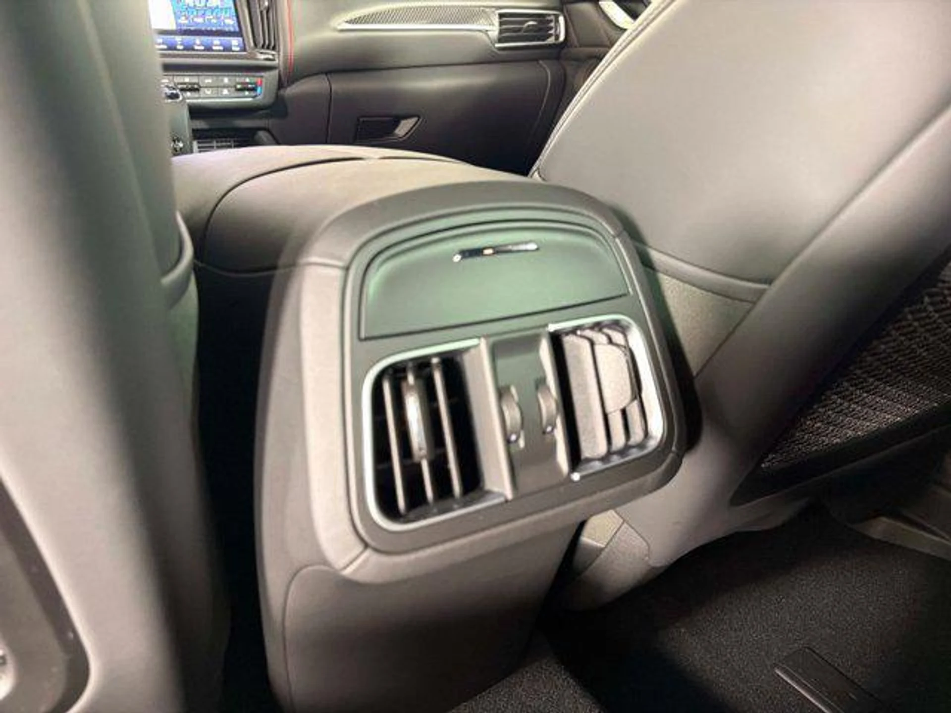 mph034_961880002_q_Ny_Fz_J4_Tbqzt7_Td1hxuh0n_V_Zt6o_592a330d3e