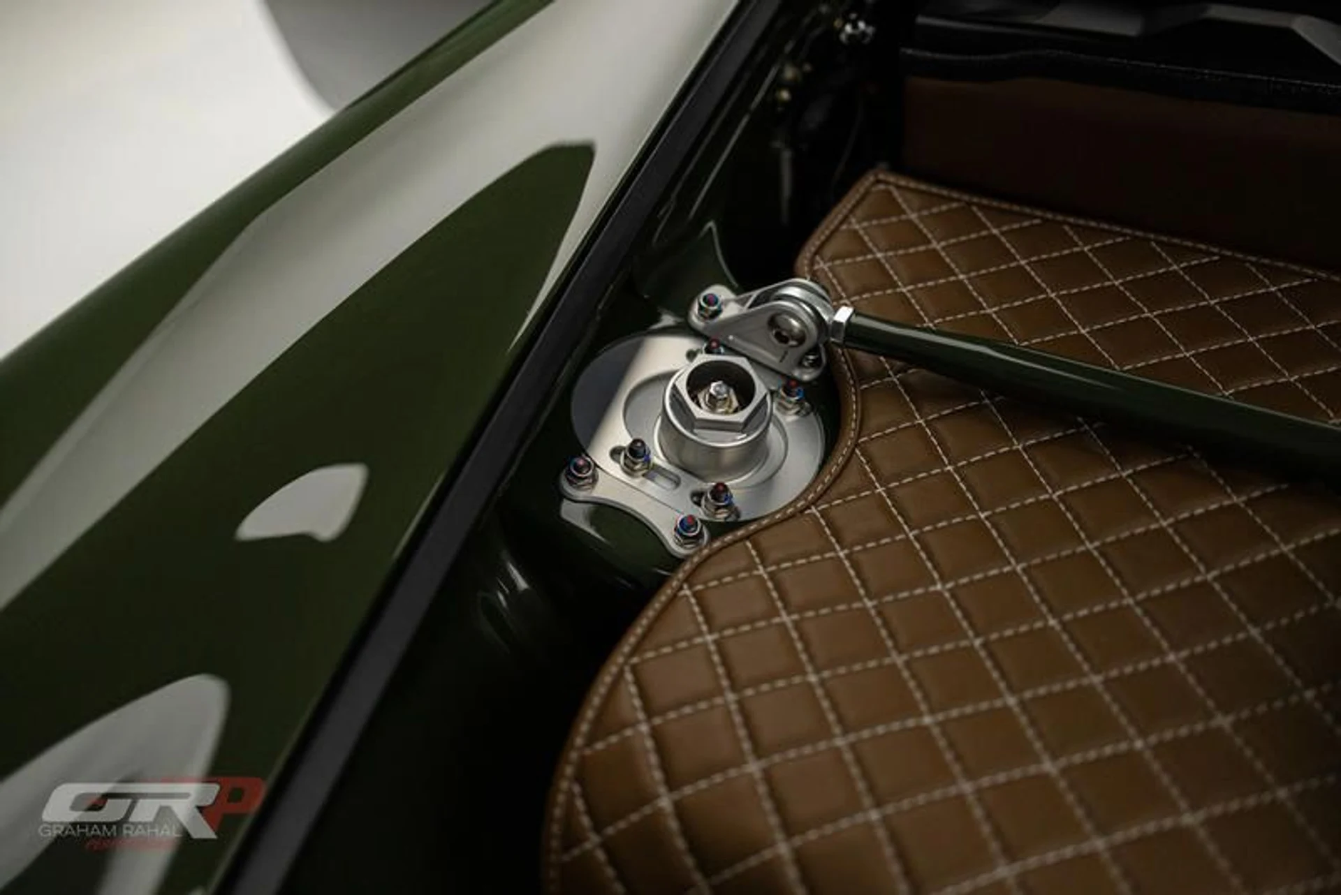 mph034_966756568_1_A5_AD_01_B_36_F8_43_E8_9_B26_2_DEF_5792_FA_77_9e4ec2e9b4