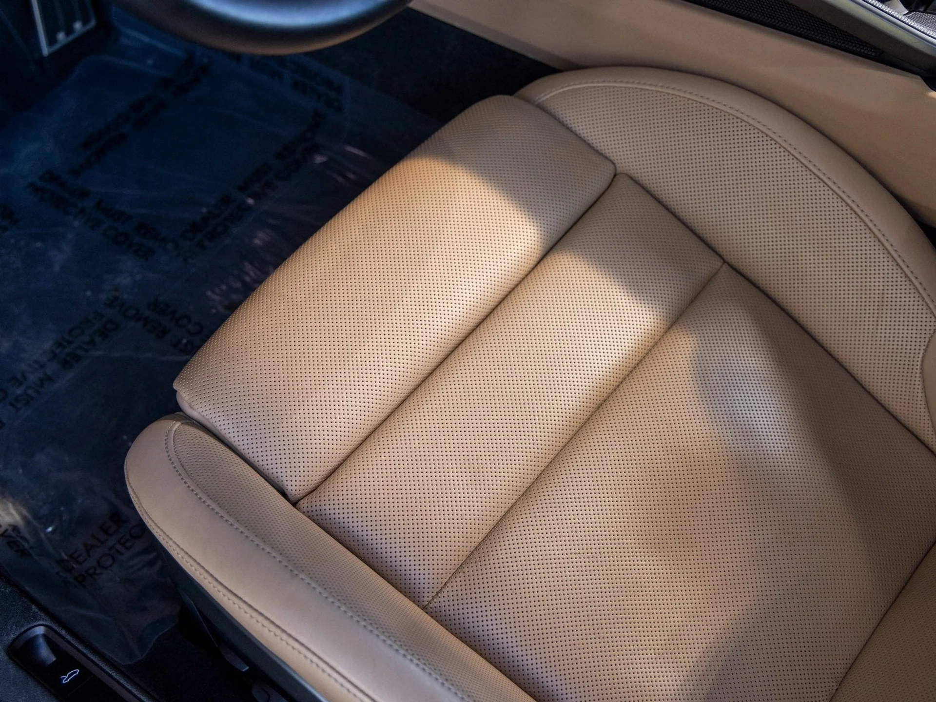 mph034_972552558_35_694bede679