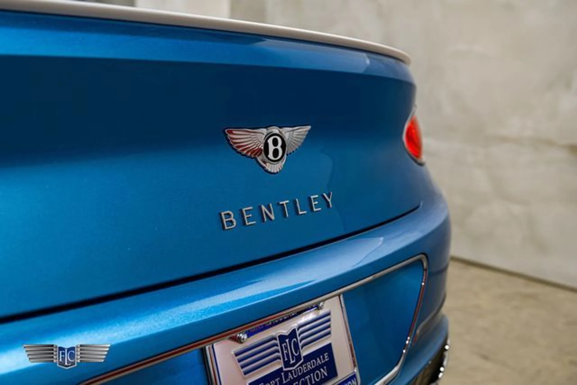 mph034_978830975_used_2023_bentley_continental_9689_23090376_39_640_fe553b3f31