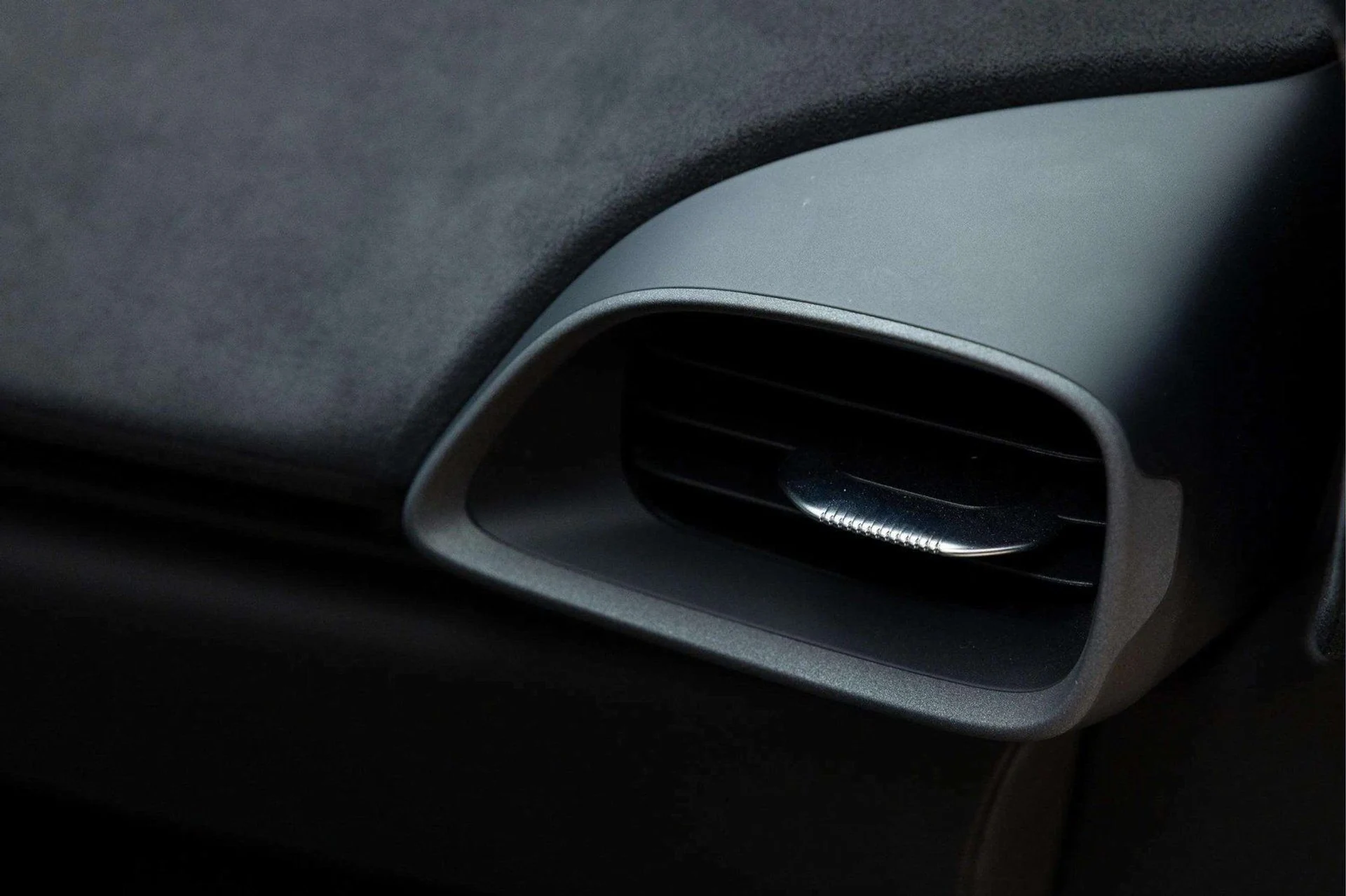 mph034_980607146_image_35_4be175b455