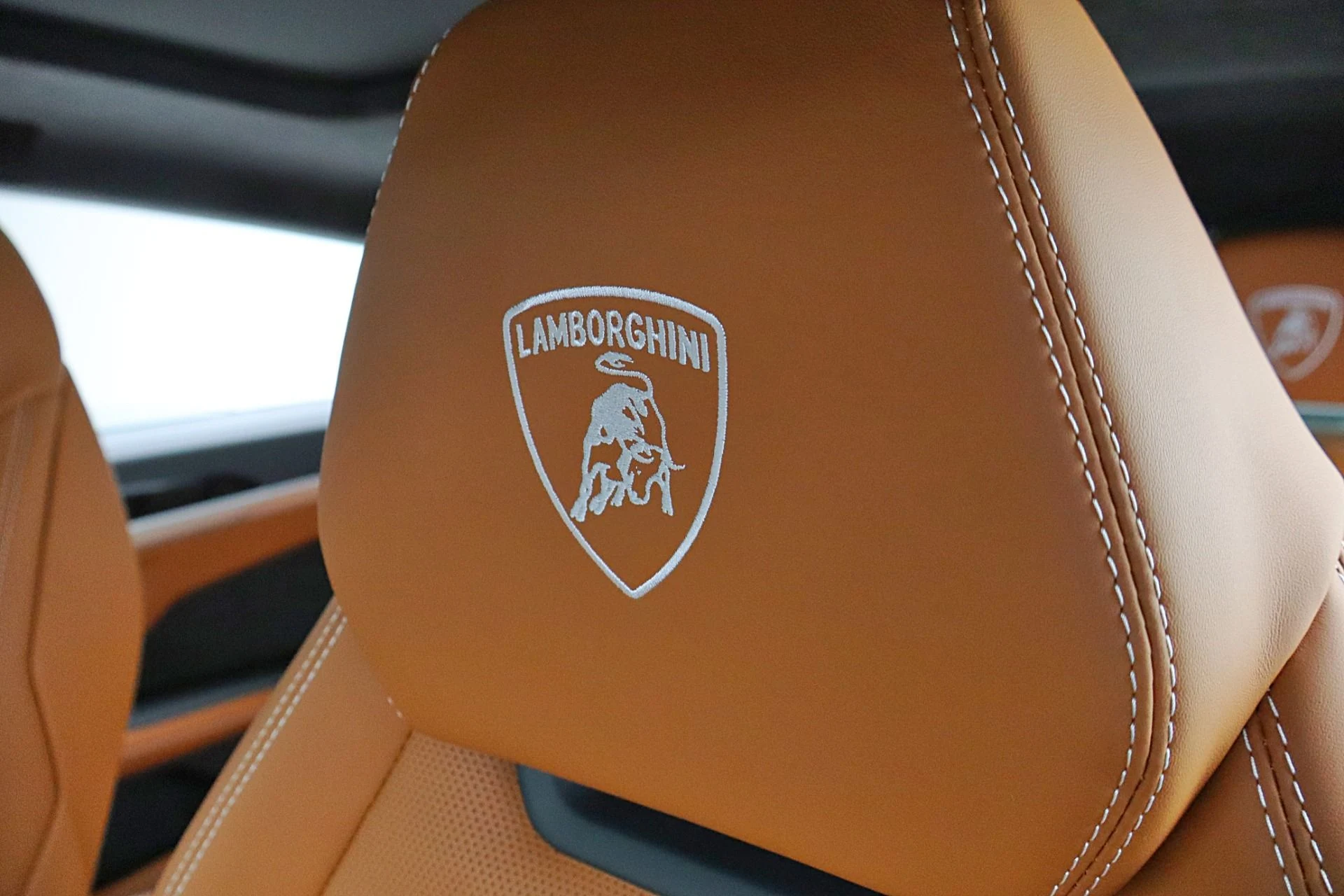 mph034_986568487_Used_2026_Lamborghini_Urus_SELEASE_OPTIONS_AVAILABLE_55170daa17