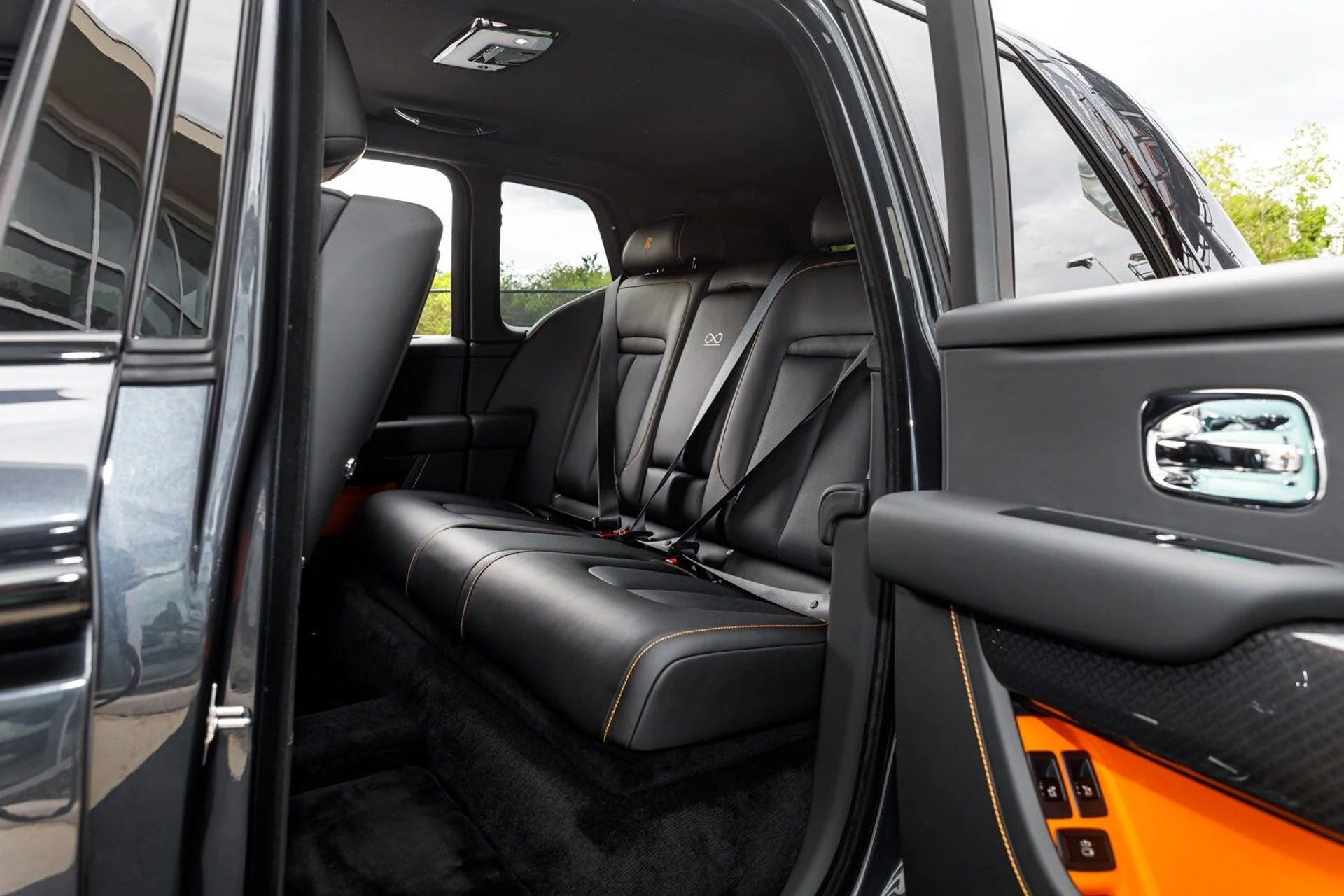 mph034_98708222_216a21f7ab58a129bfa292680ba91531x_3ab7d6b95b