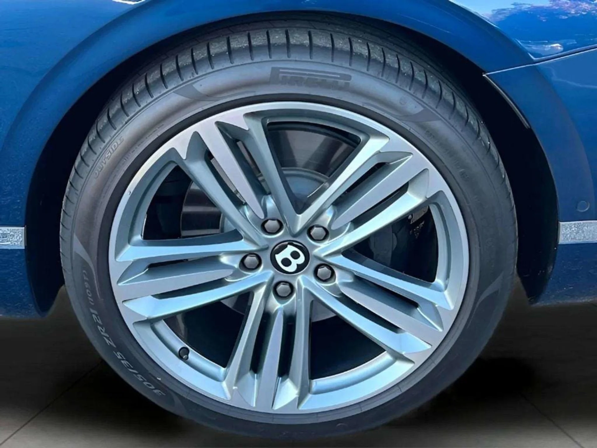 mph034_987883429_159494b2adf7955405ccf972f2c96d9cx_5ca680af4e