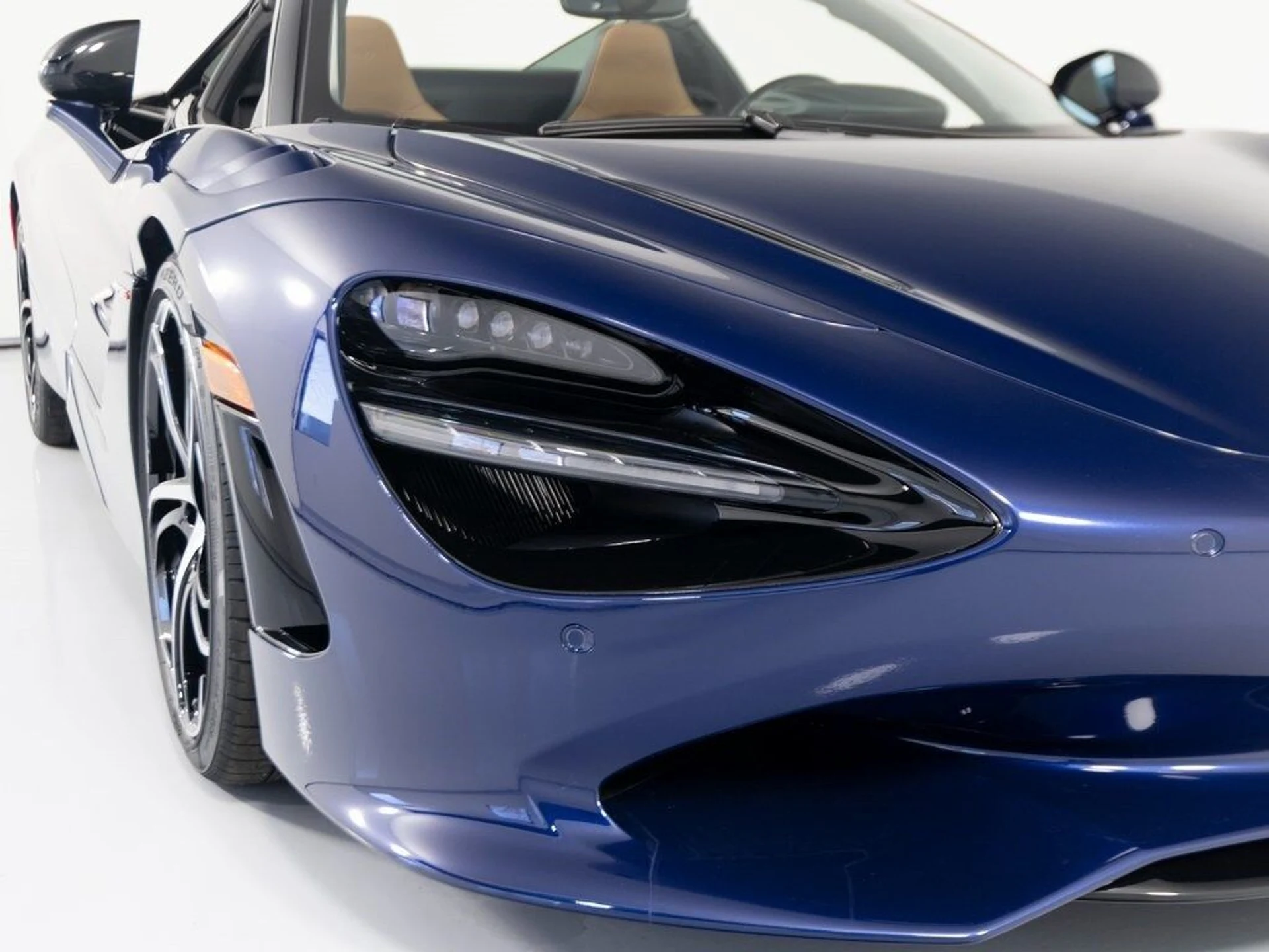 mph034_992680759_69f0687333979d9bf70ac29ebd459523x_ea3c9ba3e0