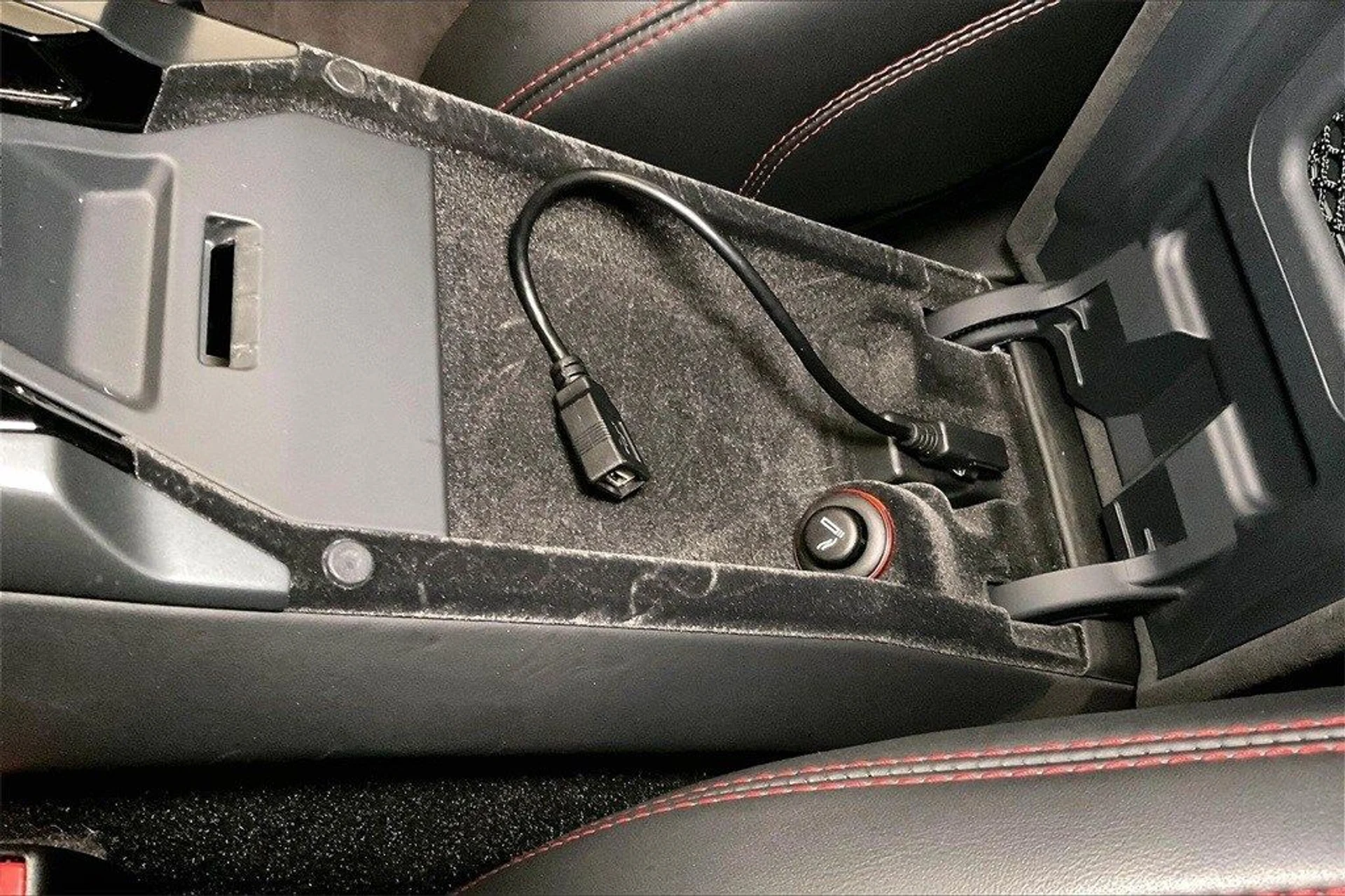 mph034_992891187_05dab88c0a9177783b45fb2e0b2efe33x_e5d39bd93a