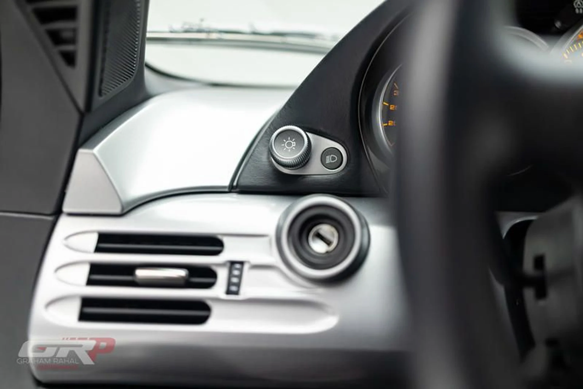 mph034_996206712_5972_CF_13_018_D_42_D2_B824_F0_C3828_E993_C_25adf10b99