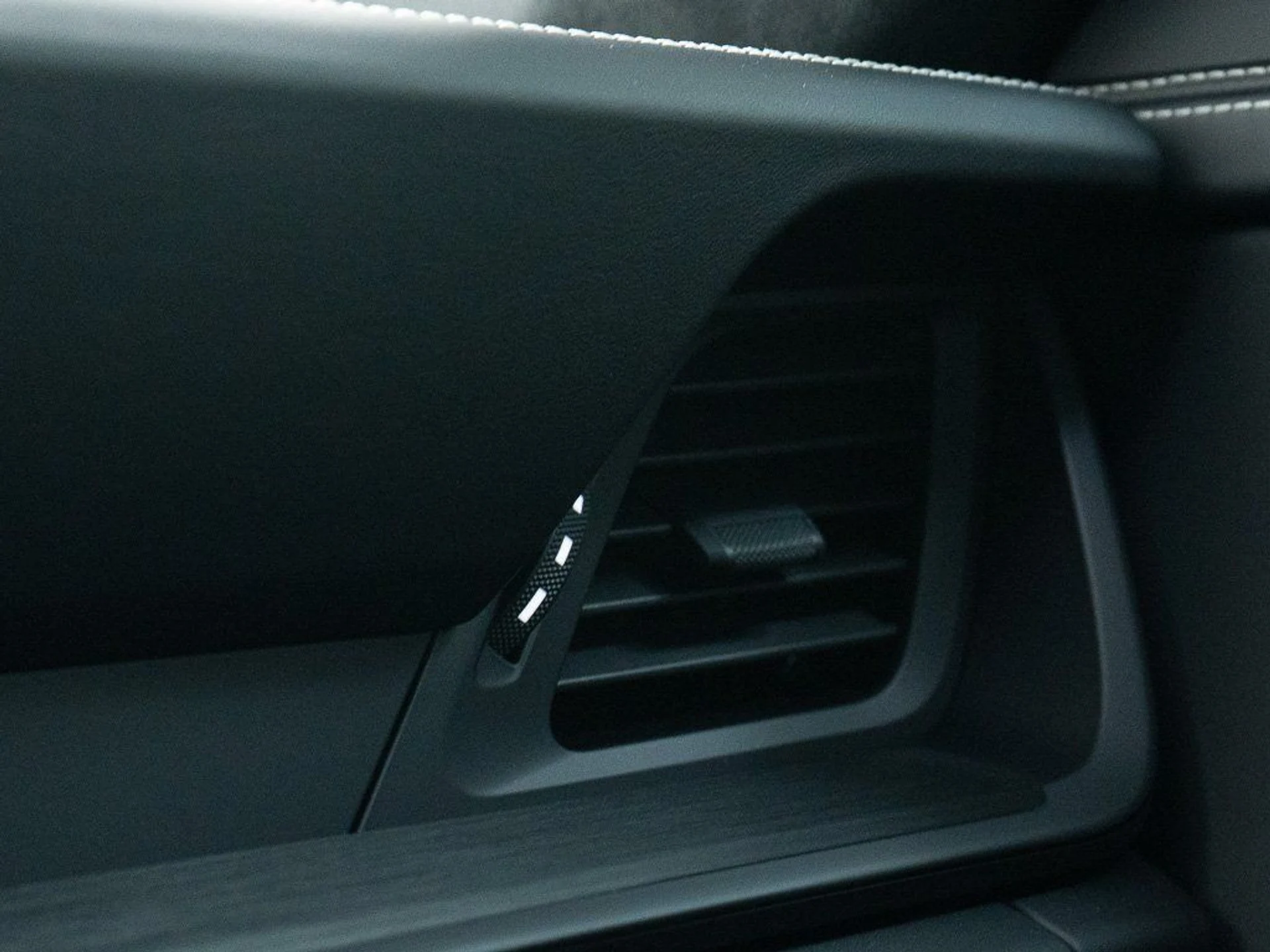 mph034_997159518_7af6f277b01bf6c54bb7873449dce384_b32a84df80