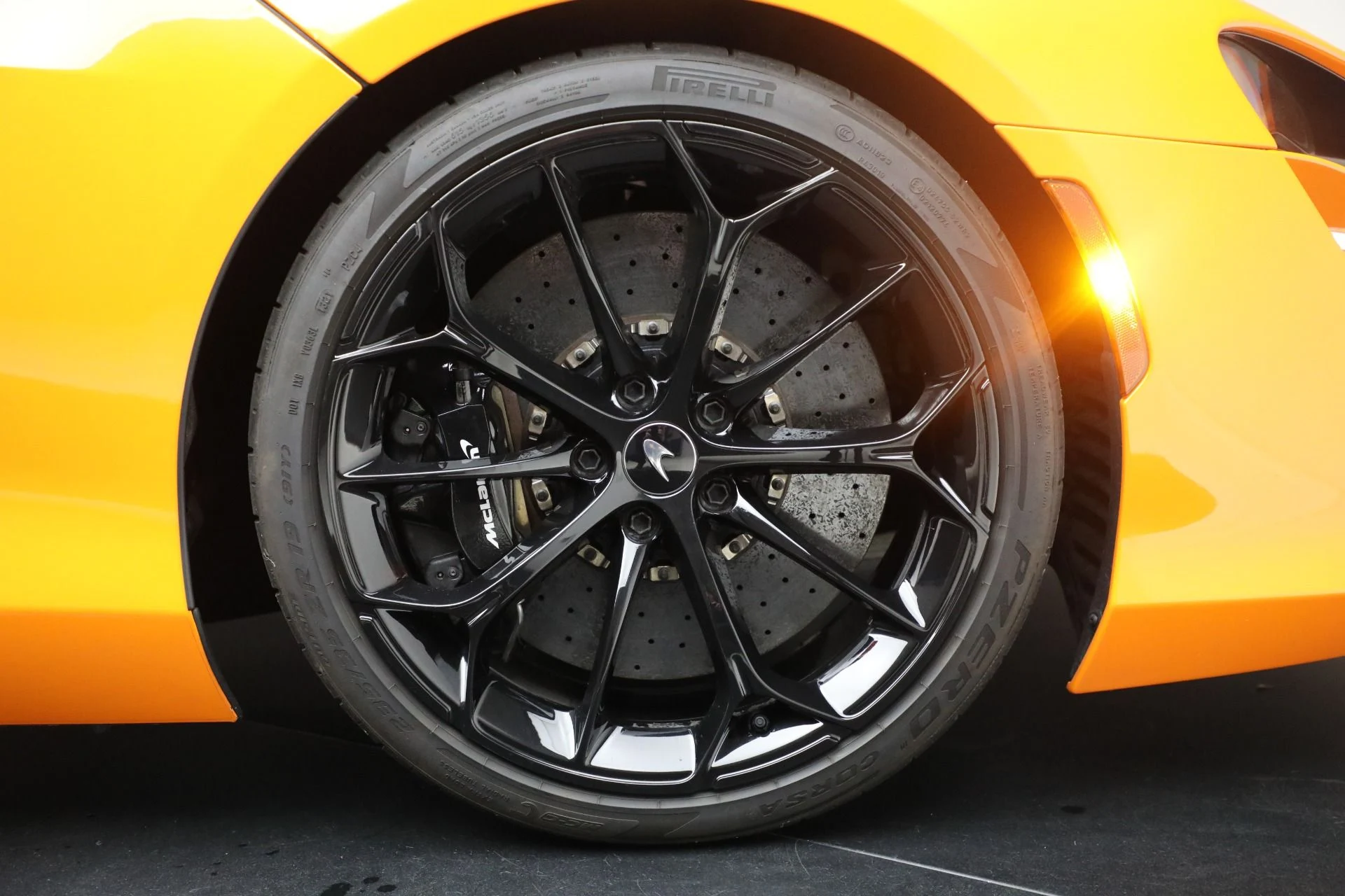 mph035_1001925082_Used_2023_Mc_Laren_Artura_Vision_ce04ffd572