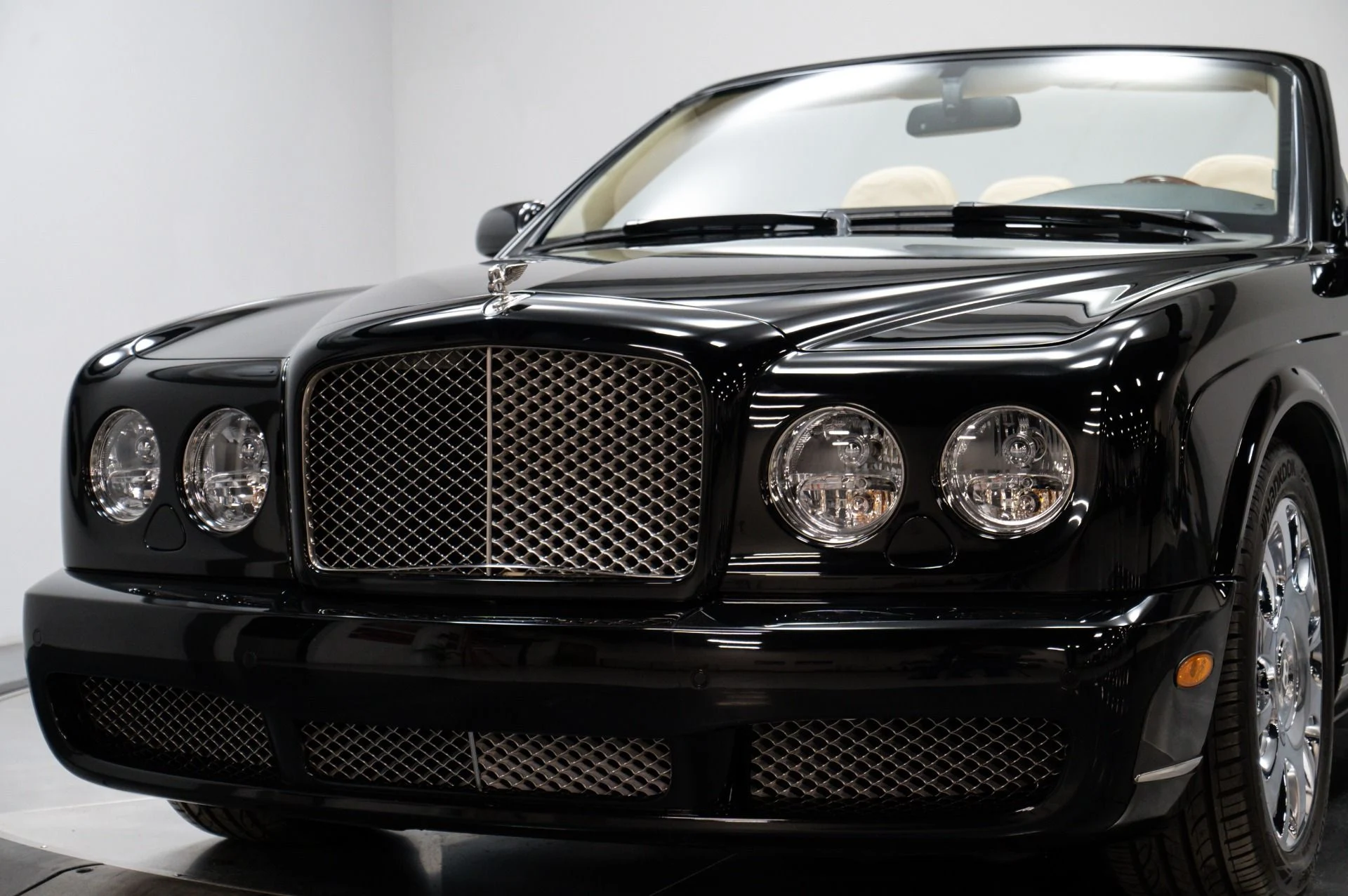 mph035_1028582113_Used_2007_Bentley_Azure_1753214683_ad959999b7