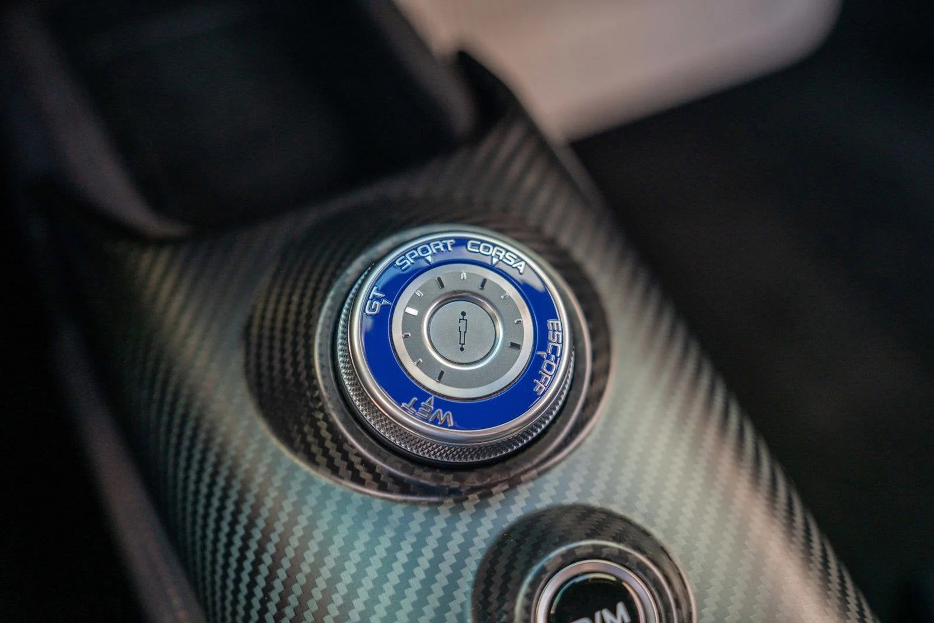 mph035_1029607694_36_ca017bed35