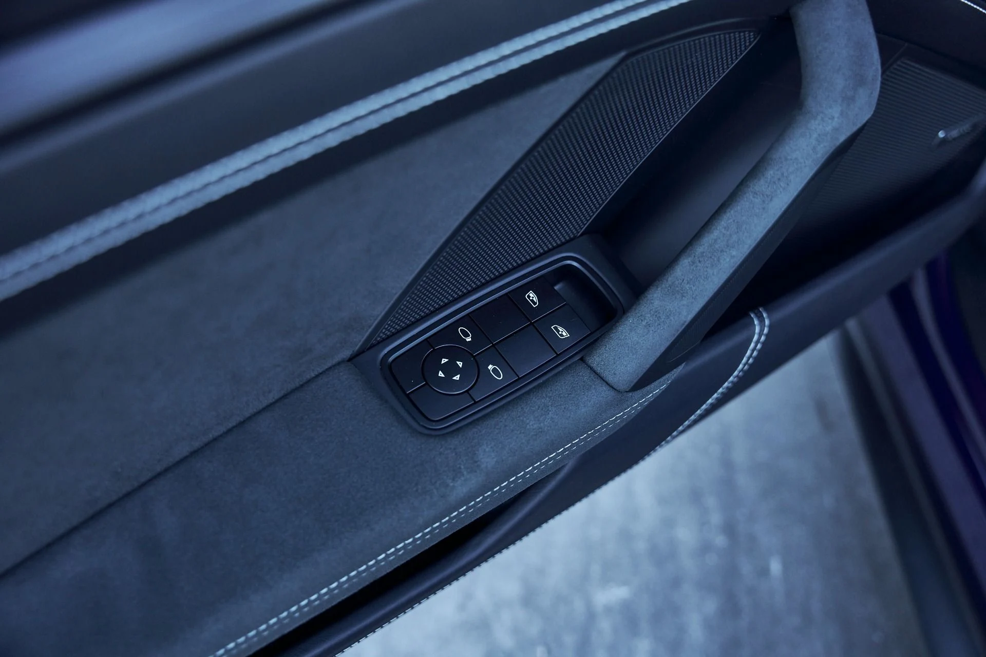 mph035_1042453914_Used_2023_Porsche_911_GT_3_1770166932_0104d262da