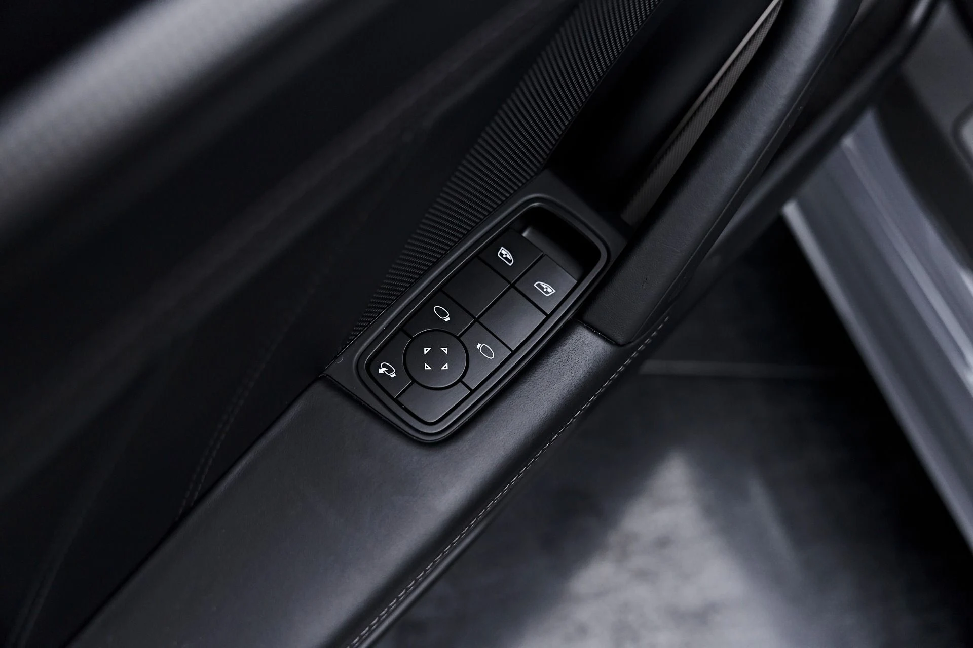 mph035_1046605301_Used_2026_Porsche_911_Turbo_S_1789622270_eae4a0429d