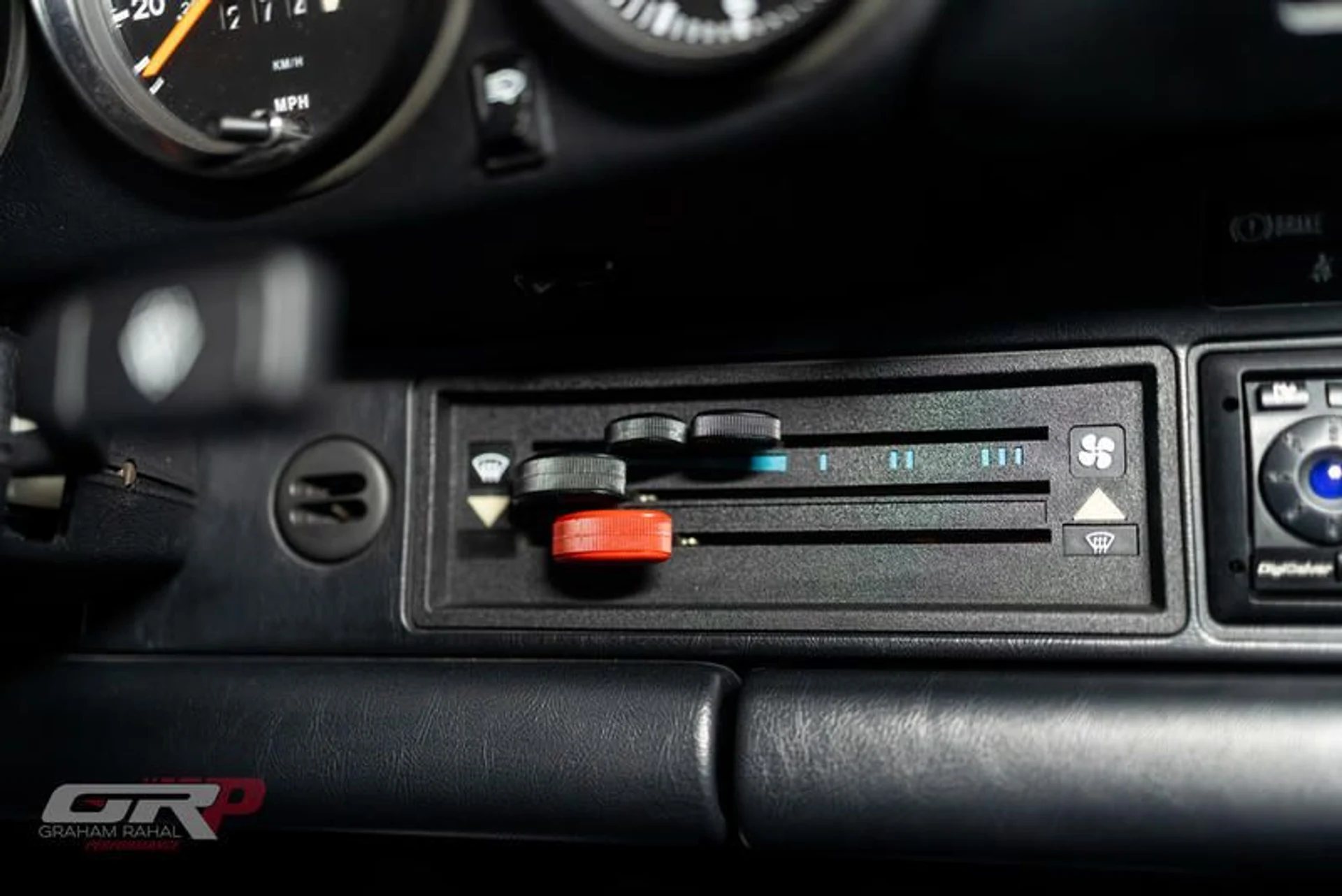 mph035_1048225288_13122_D4_D_CDDD_4_BBF_AE_3_D_6_DF_9825304_D9_0d0f06c36e