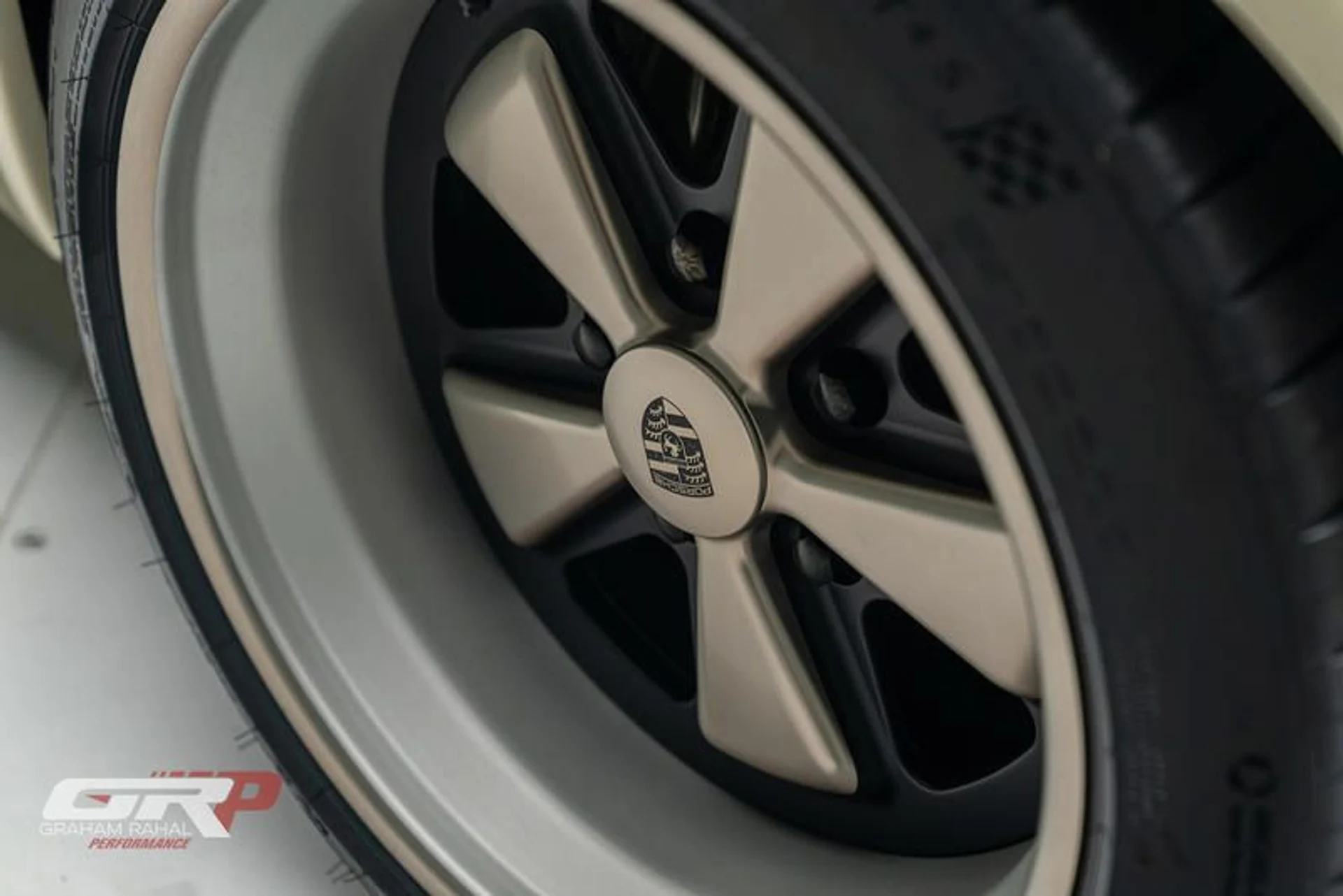 mph035_1051299305_6_CEEFCD_7_2_B85_4_C9_C_954_C_6_A2_FC_815432_A_6513beb0df