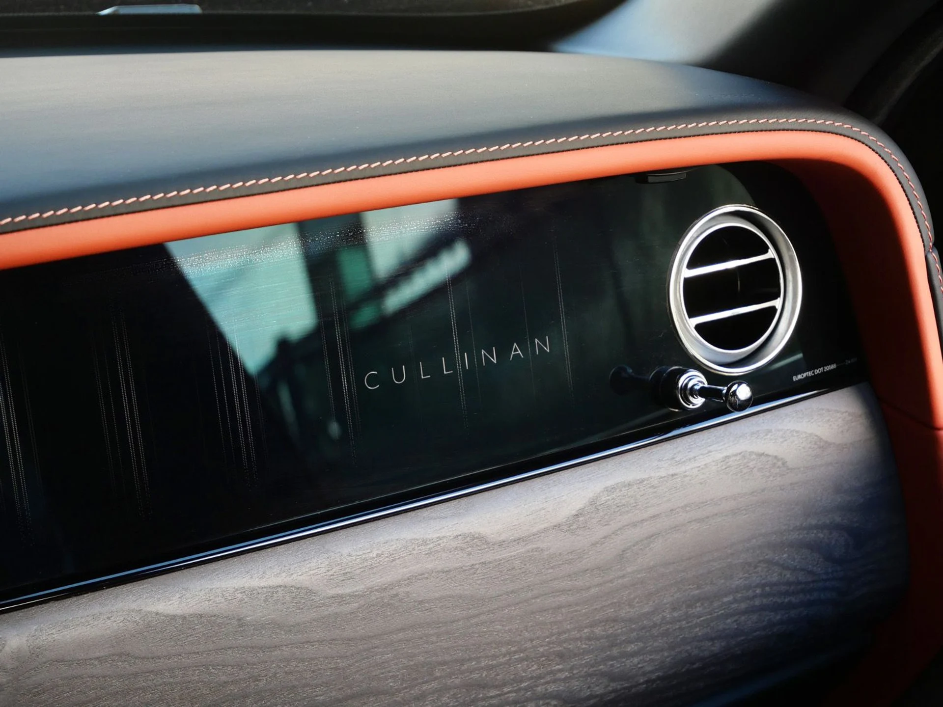 mph035_1084707706_fb284b336af1826226bd5bdf376f8afbx_392b00915b