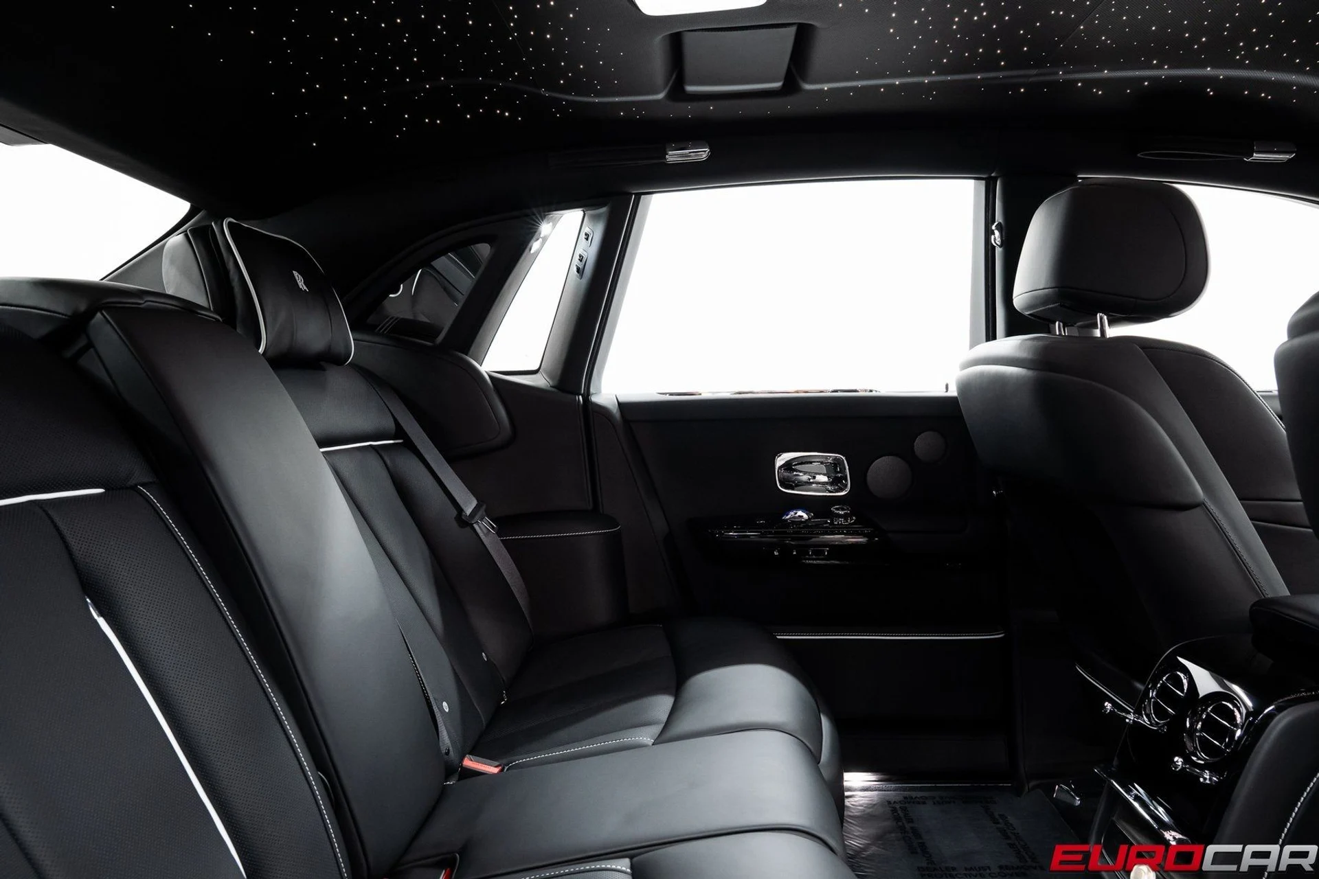 mph035_1086464229_image_36_bf06537707