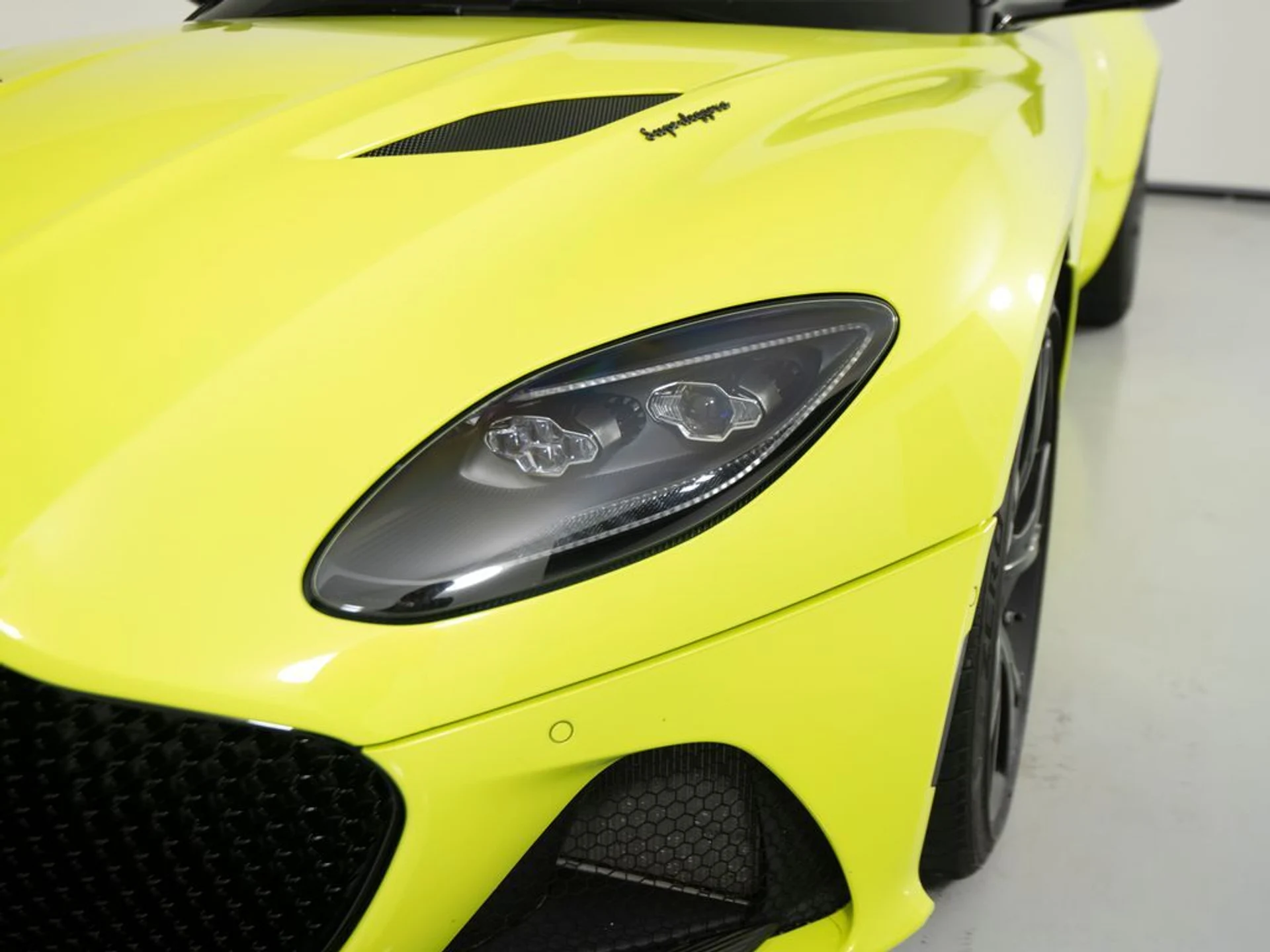 mph035_1090856147_dd194ad87fe85401a35d41a8a7ba982fx_8f247980fe