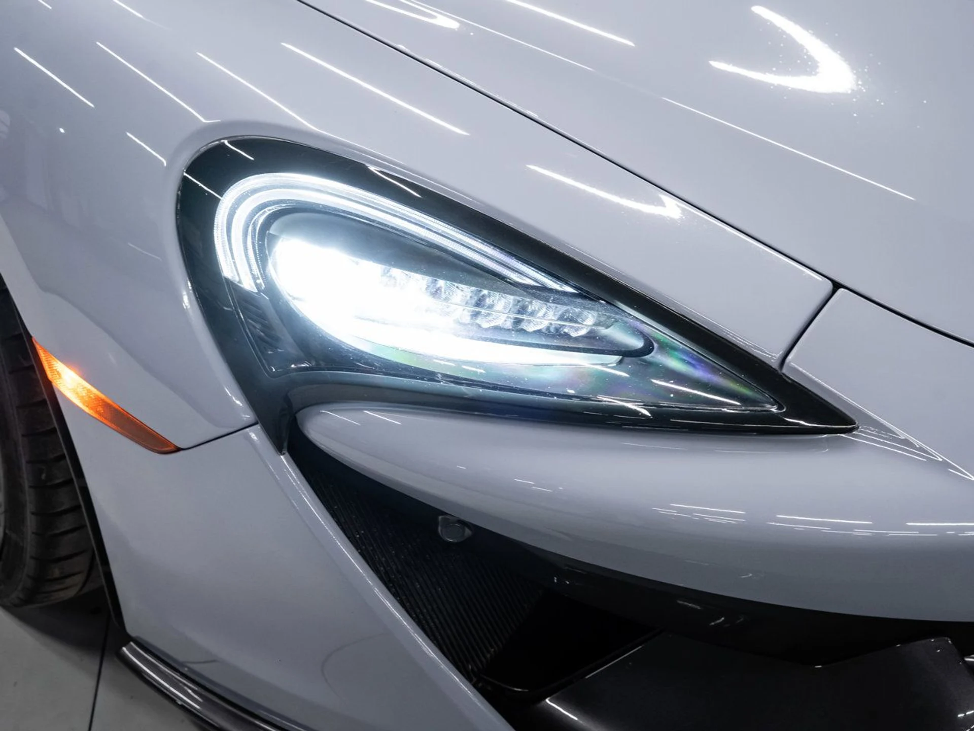 mph035_1097166090_mclaren_570s_2017_3092ae36ea