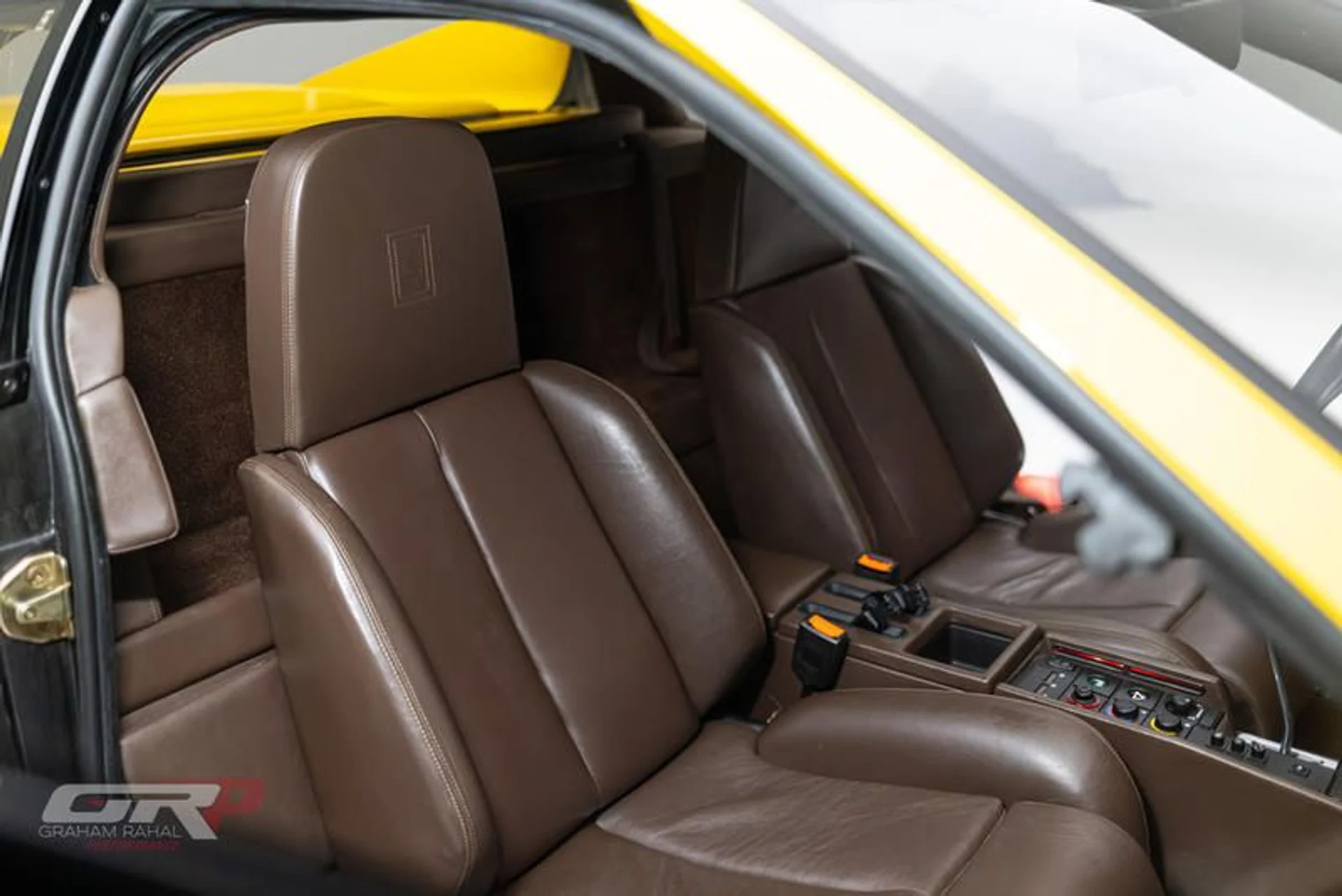 mph035_1101556920_905_ECADD_8992_4060_A52_F_31030_C33_A4_BC_ee7510fc01