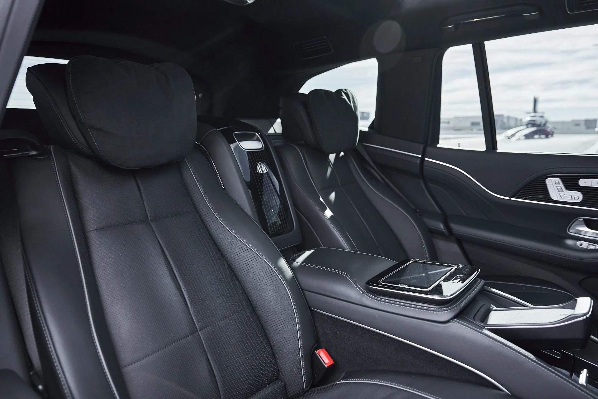 mph035_1112859887_Used_2021_Mercedes_Benz_GLS_Maybach_GLS_600_1768358367_59f4b951a4