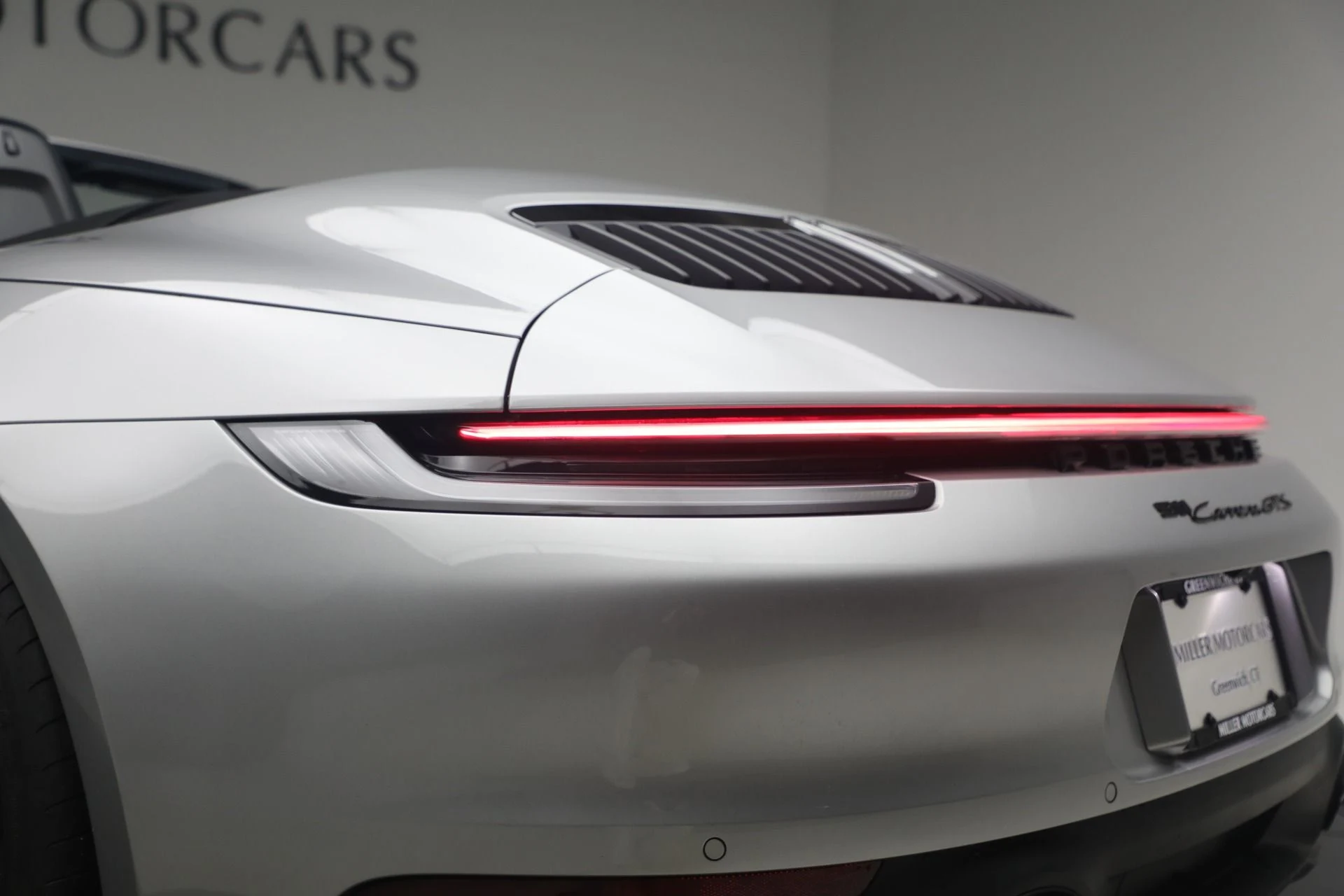 mph035_1113037591_Used_2024_Porsche_911_Carrera_GTS_1782226515_e61f1c374b