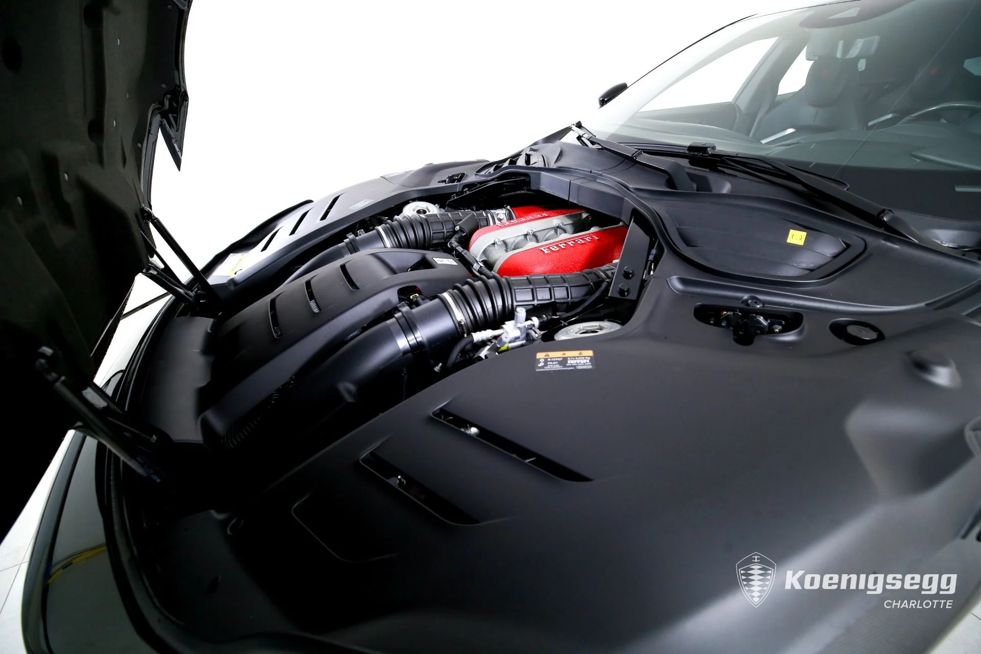 mph035_1121882669_Used_2025_Ferrari_Purosangue_1756310010_7c084463cf