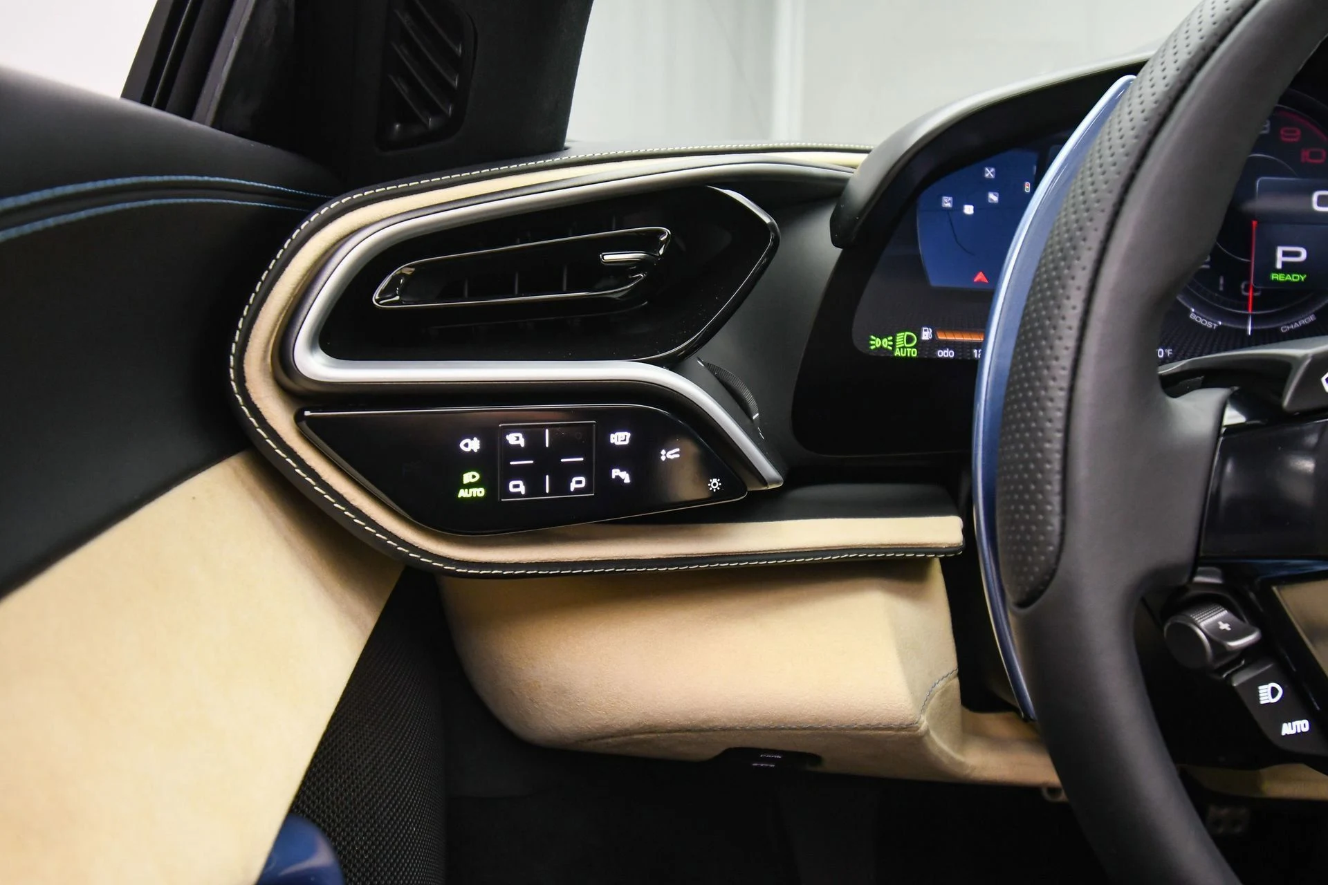 mph035_112604494_0d0a5f509582492bae63d4162c0f9c8e_fb1d710eb0