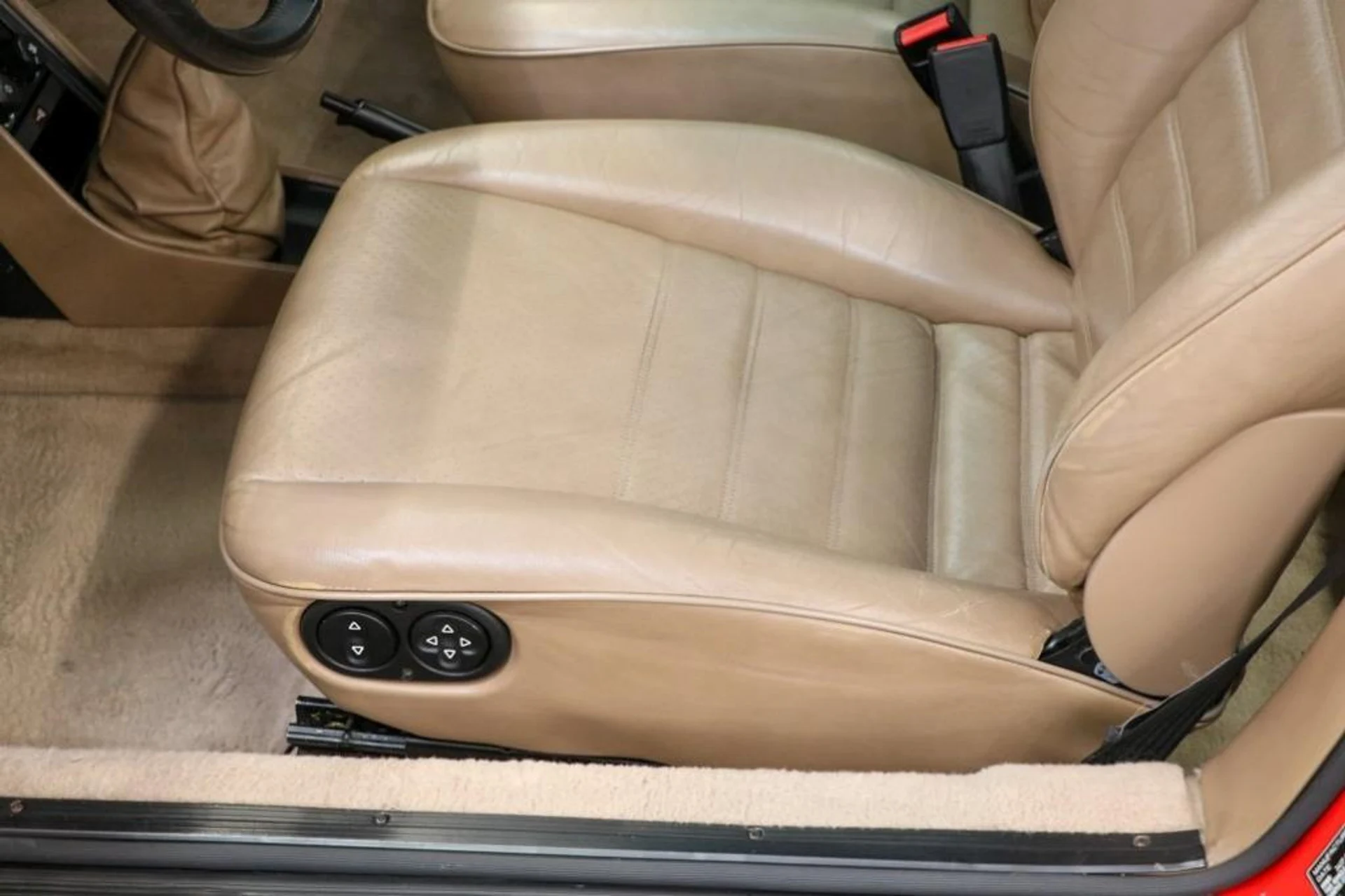 mph035_1130394922_Ziumyi_UNDO_n_LOU_9_Pf2f_XQB_7co_3b8a0b3e0f