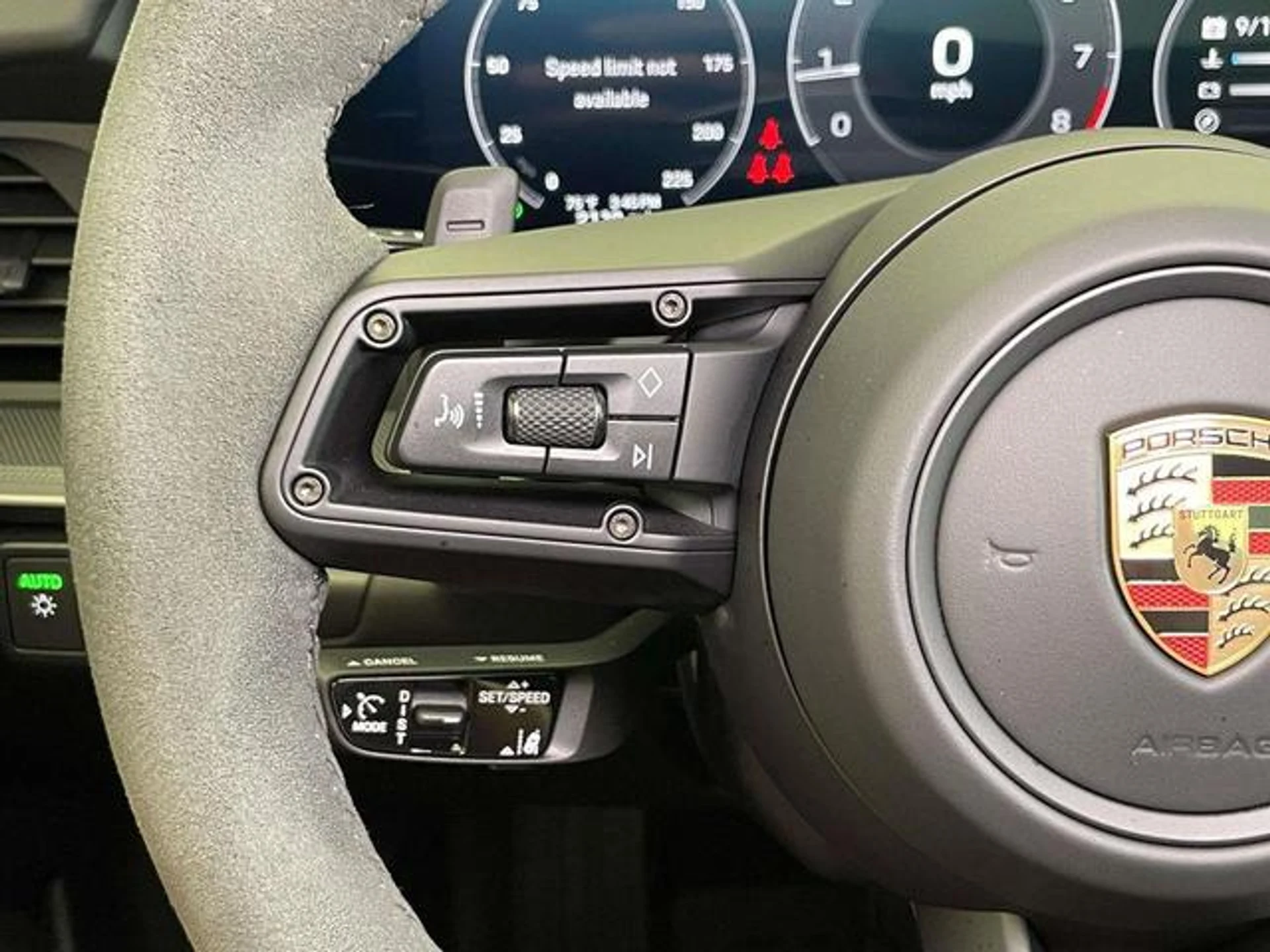 mph035_1130648732_xbf_BO_52t_OS_Mk_Nff_Bbk_Fmag_Ksg1s_fc0b7c7e4e