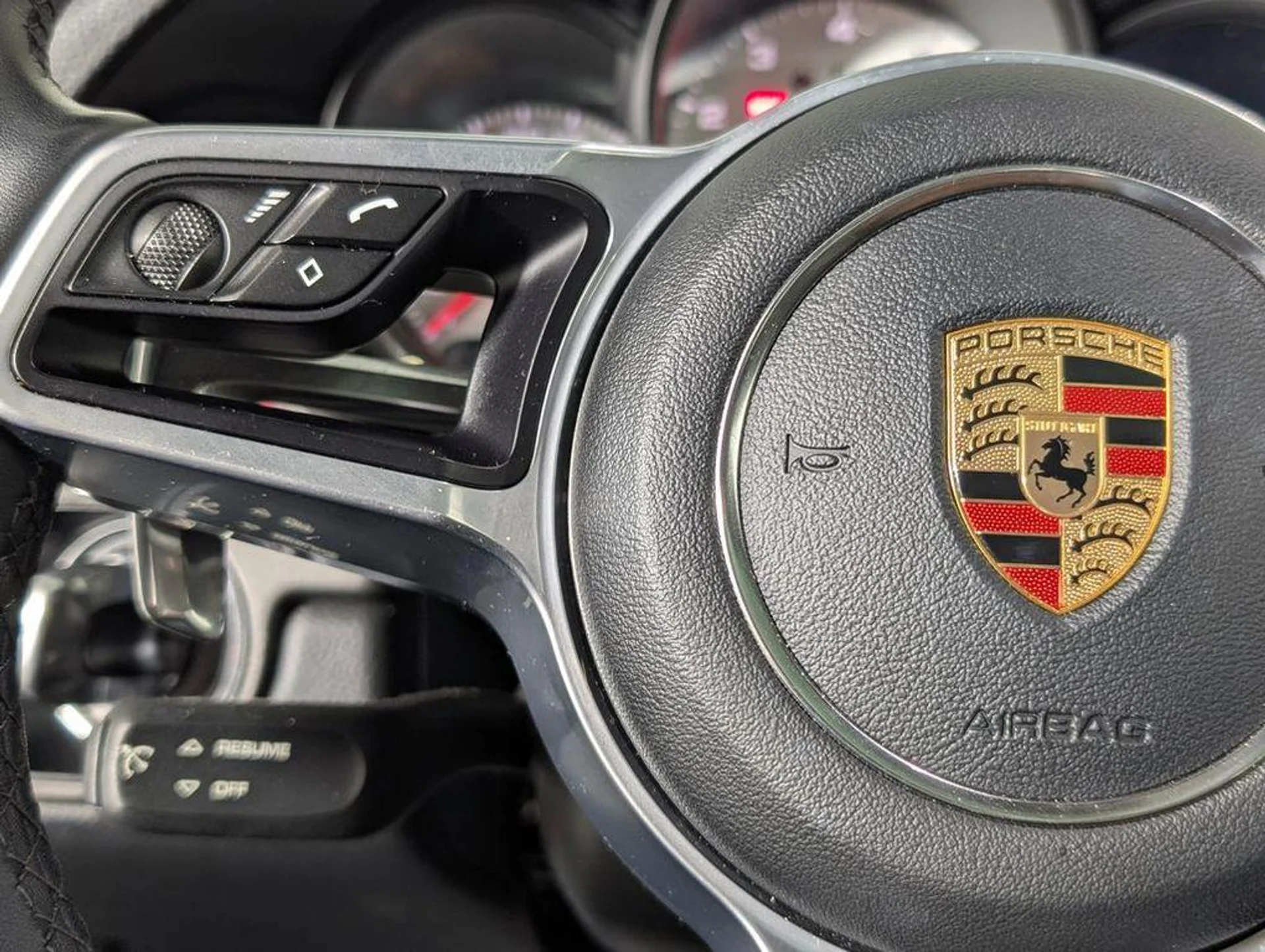 mph035_1131392703_t9p_Mn_Fs_Tf_X6v_O_Hyf_C_Vbr_HV_5ie_NI_afef882eeb